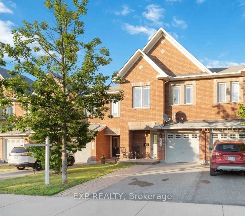 227 Moss Grove St Property Photo 1