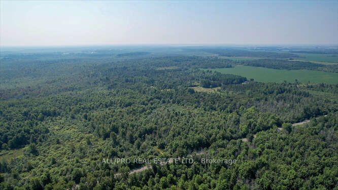 340 Armstrong Rd Property Photo 8