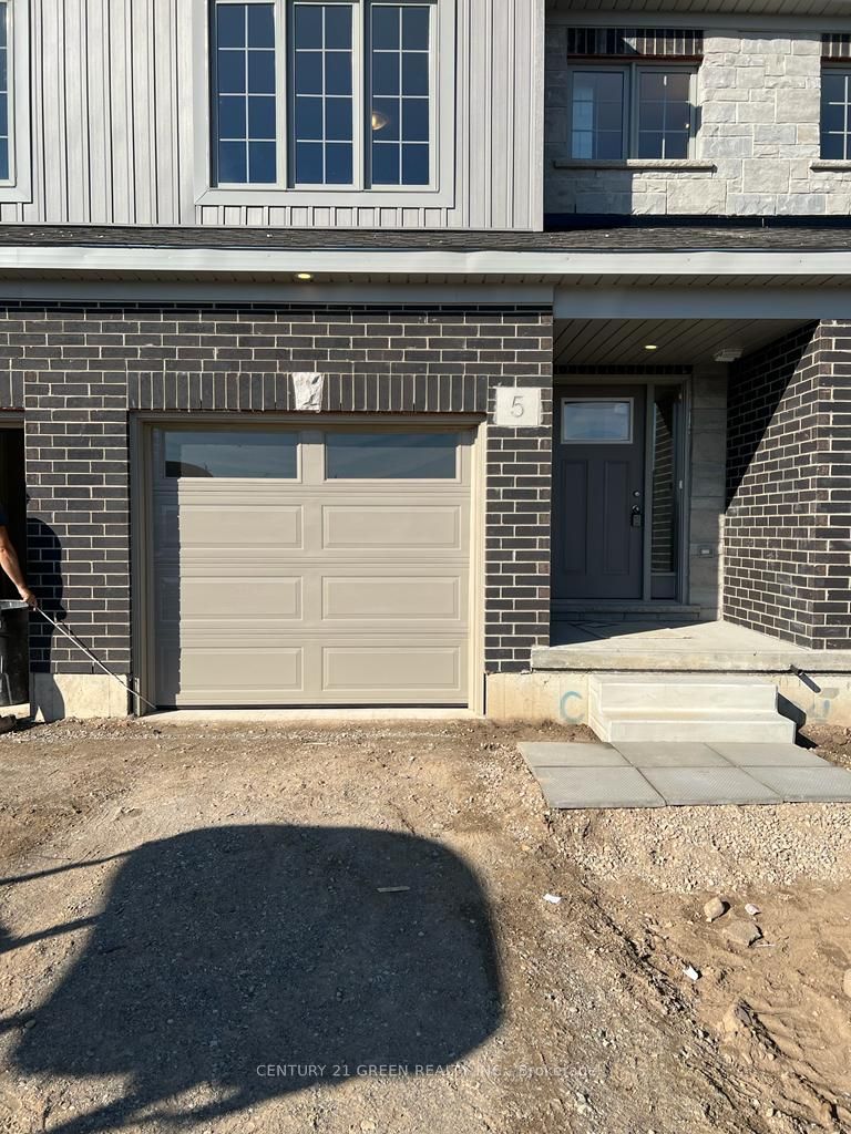 5 West Mill Street Property Photo 2