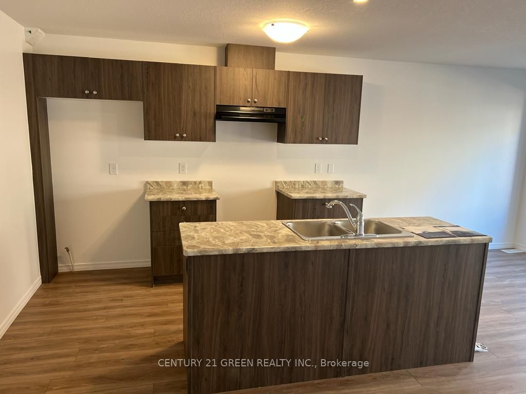 5 West Mill Street Property Photo 4