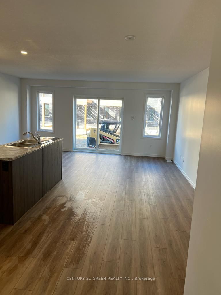 5 West Mill Street Property Photo 7