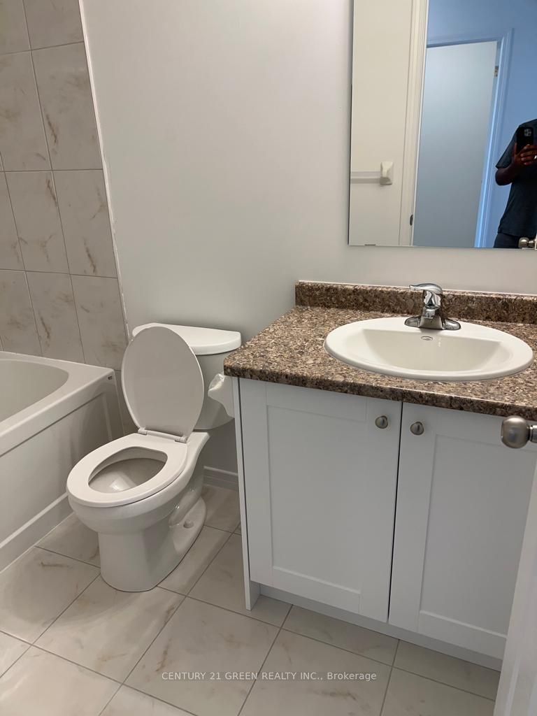 5 West Mill Street Property Photo 16