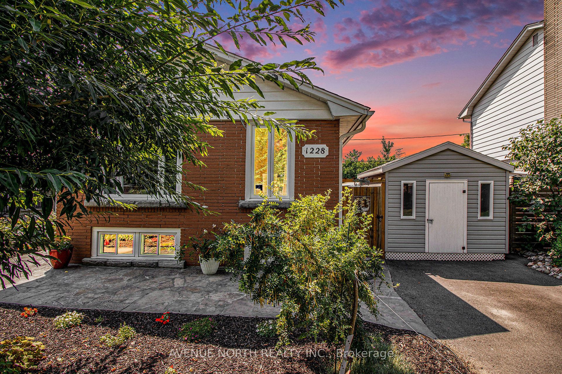 1228 Amesbrooke Drive Property Photo 1