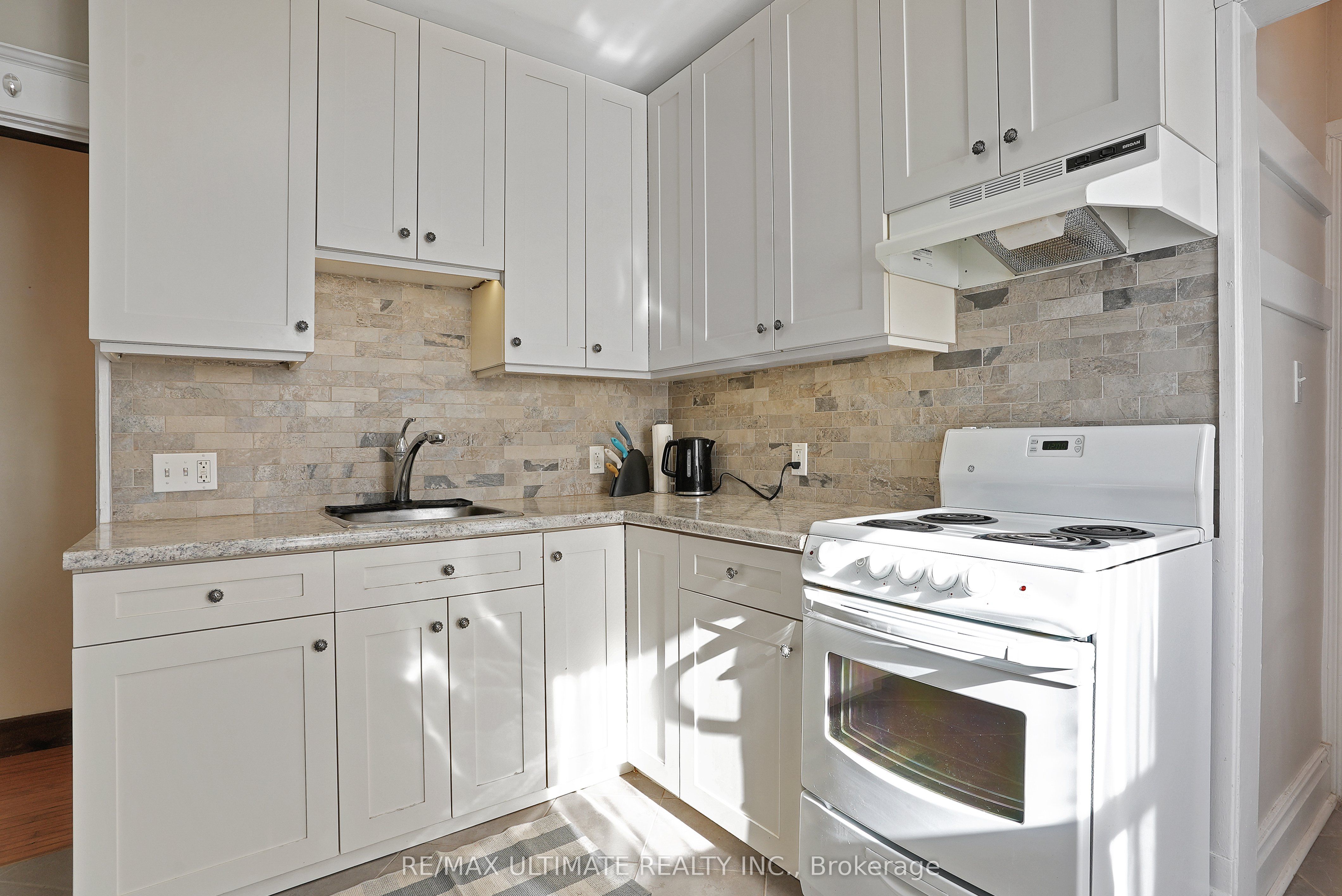 67 Moore Avenue 2 Property Photo 8