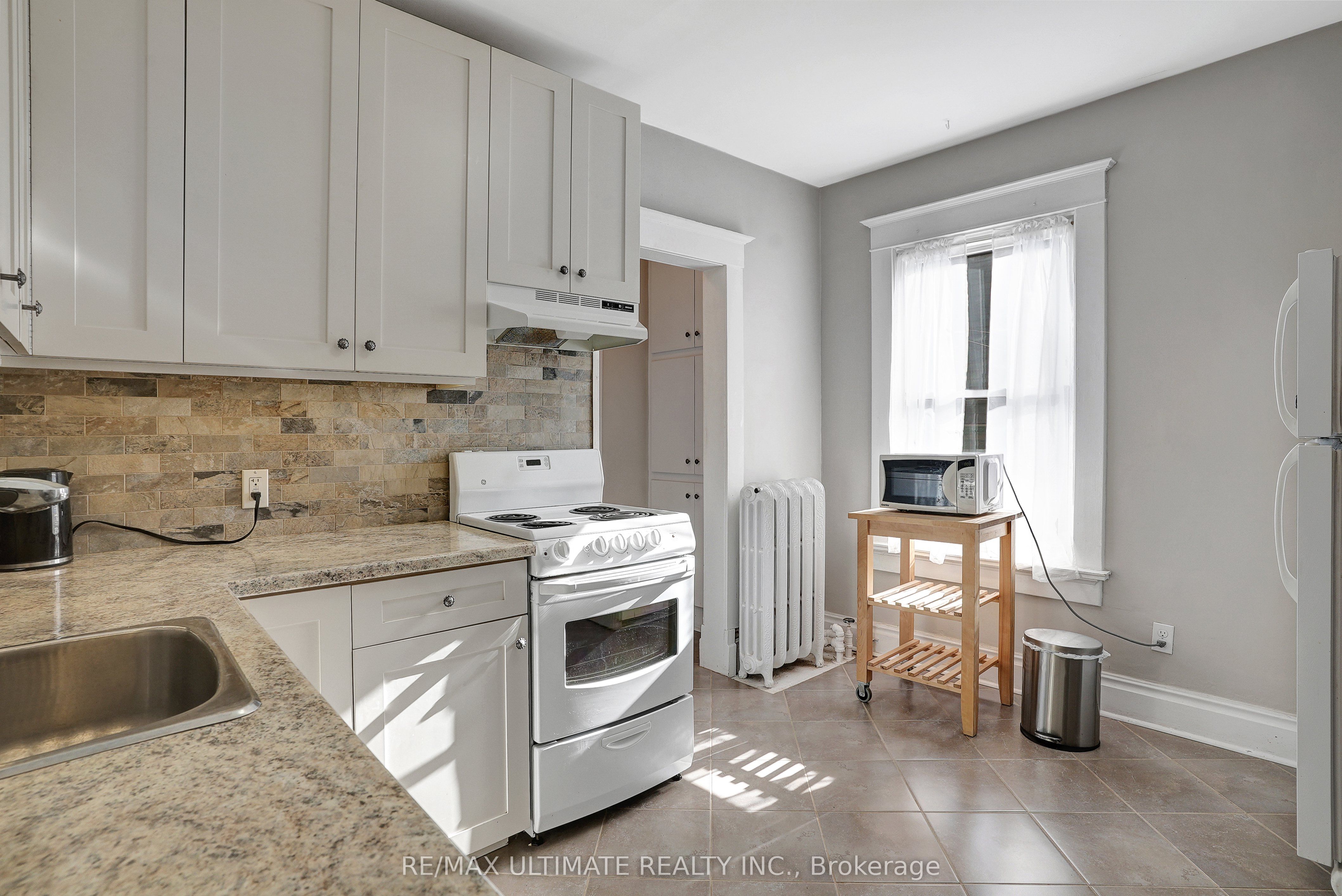 67 Moore Avenue 2 Property Photo 9