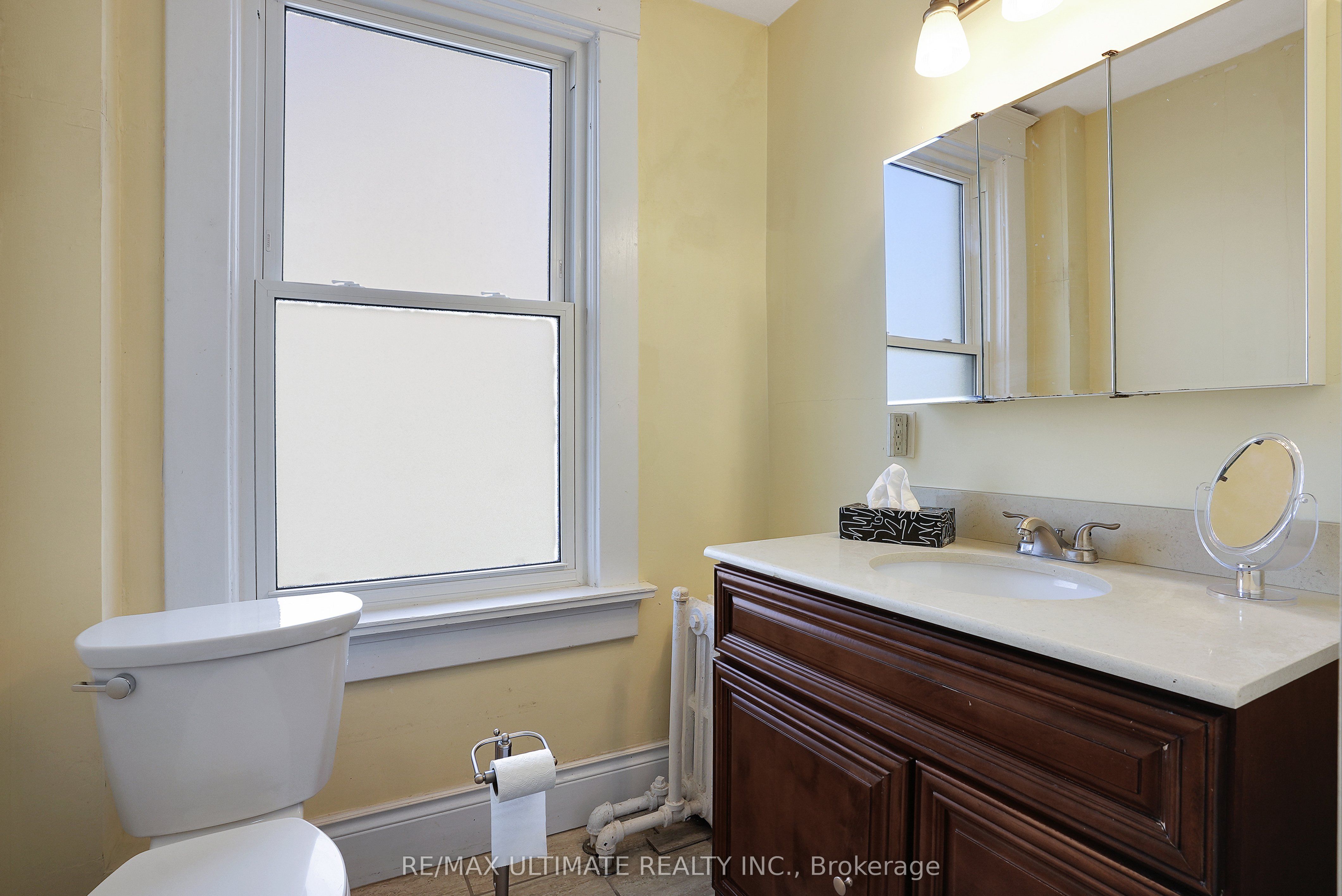 67 Moore Avenue 2 Property Photo 16
