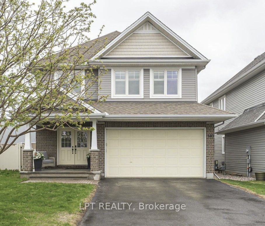 140 Montargis Circle Property Photo 1