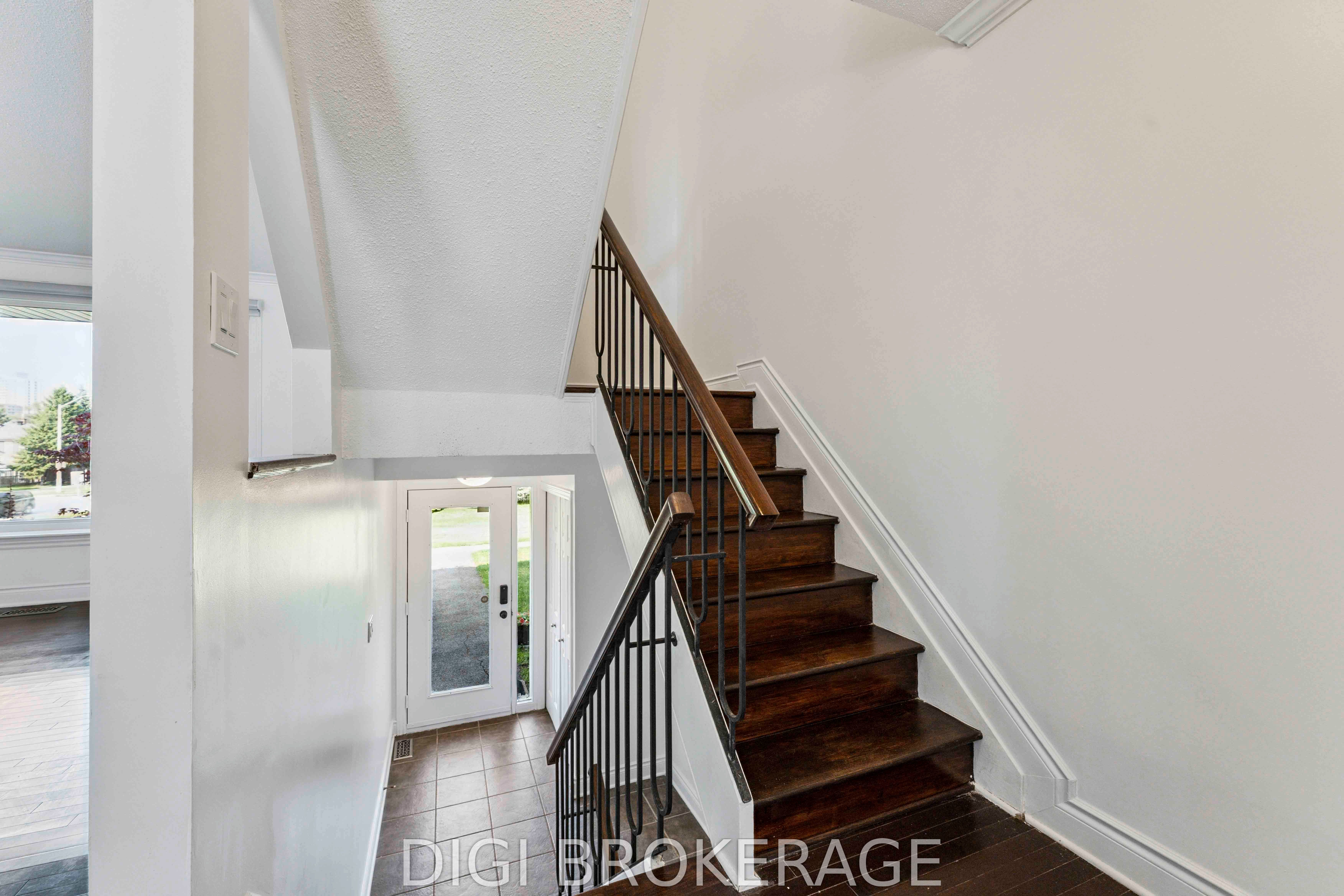 202 Monterey Drive Property Photo 3