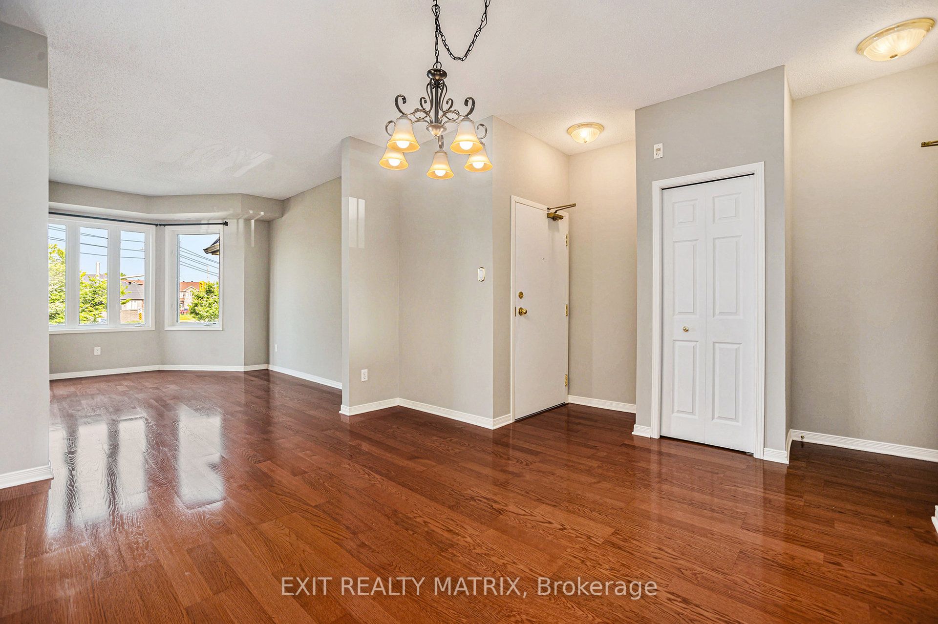 2086 Valin Street 4 Property Photo 6