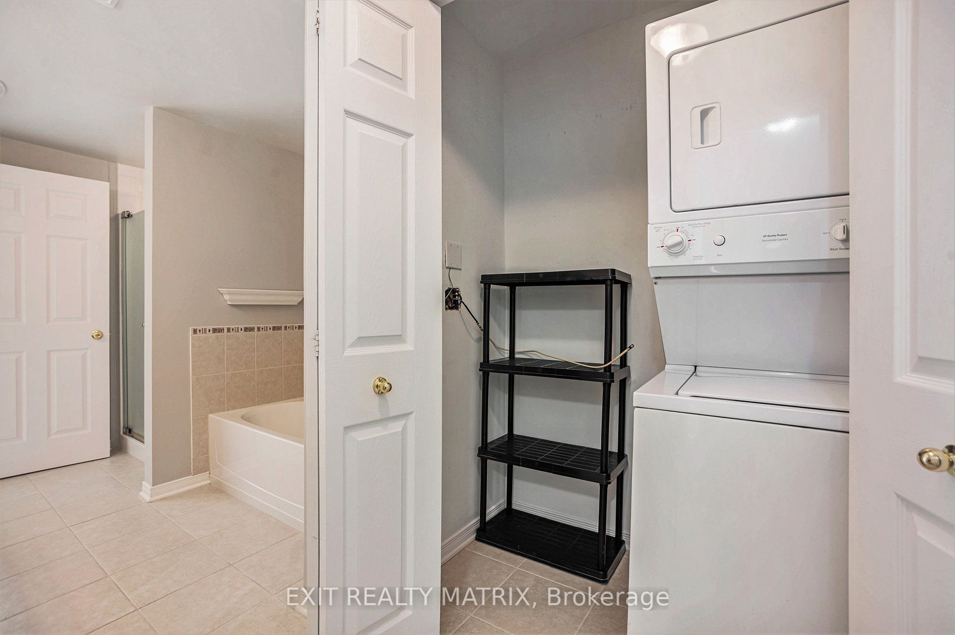 2086 Valin Street 4 Property Photo 9