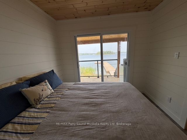 1370 Georgian Bay Water N/a Property Photo 17