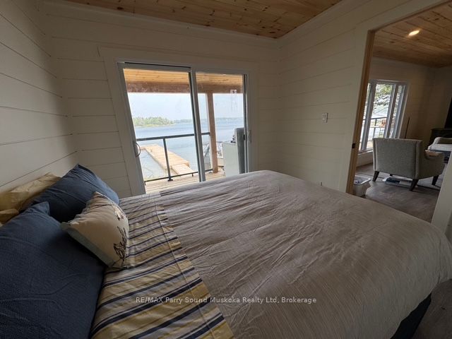 1370 Georgian Bay Water N/a Property Photo 18