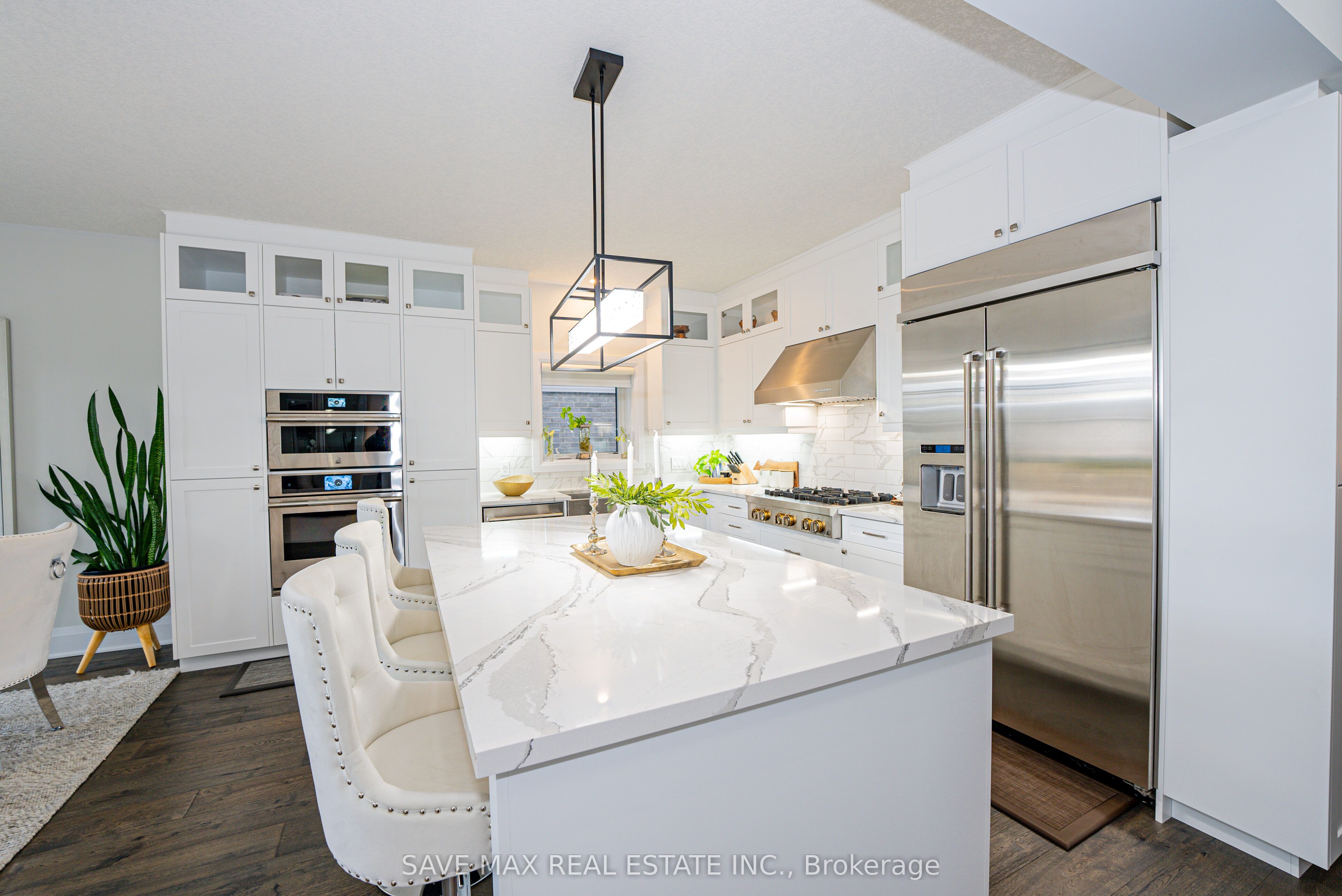 26 Falconridge Drive Property Photo 14