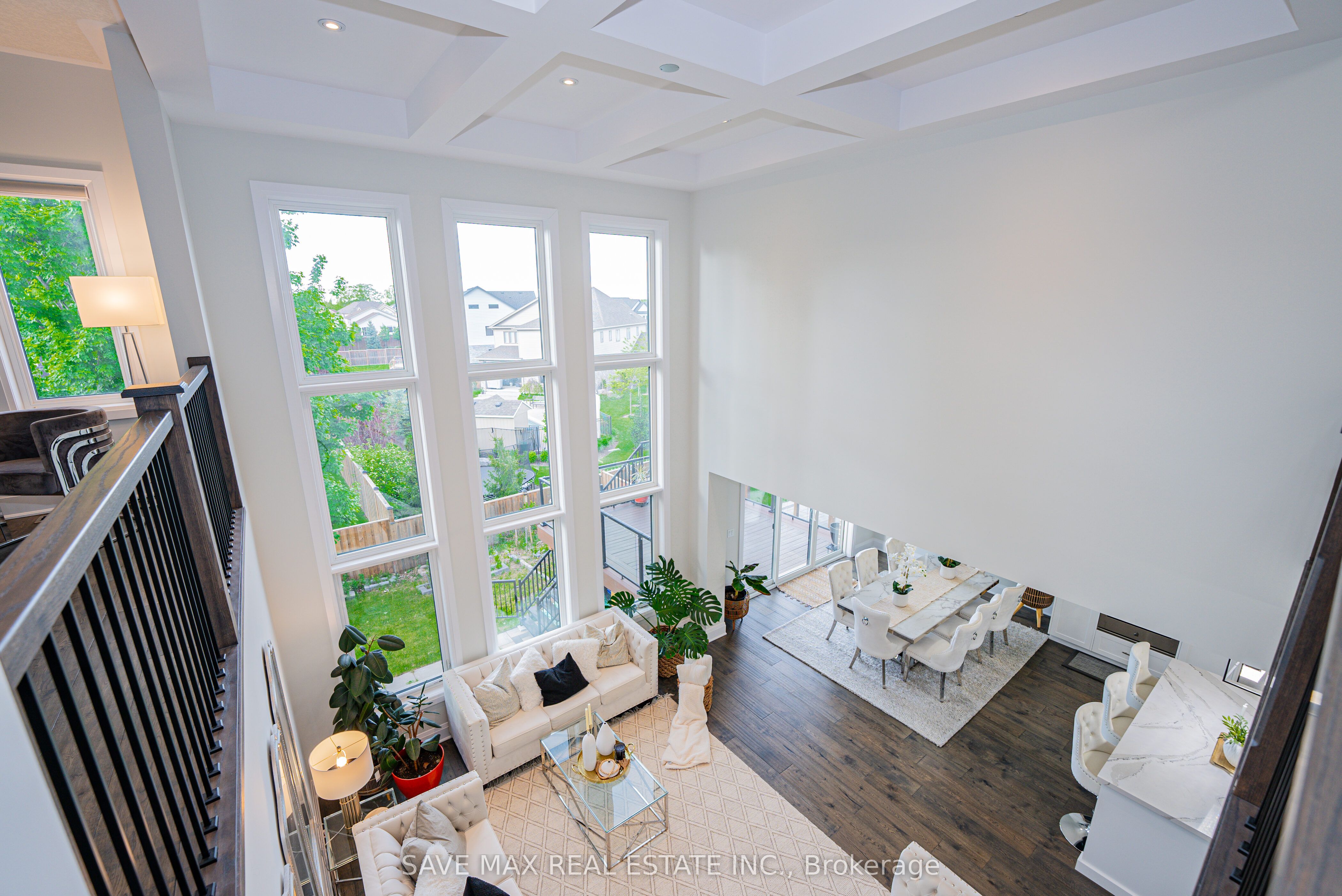 26 Falconridge Drive Property Photo 23