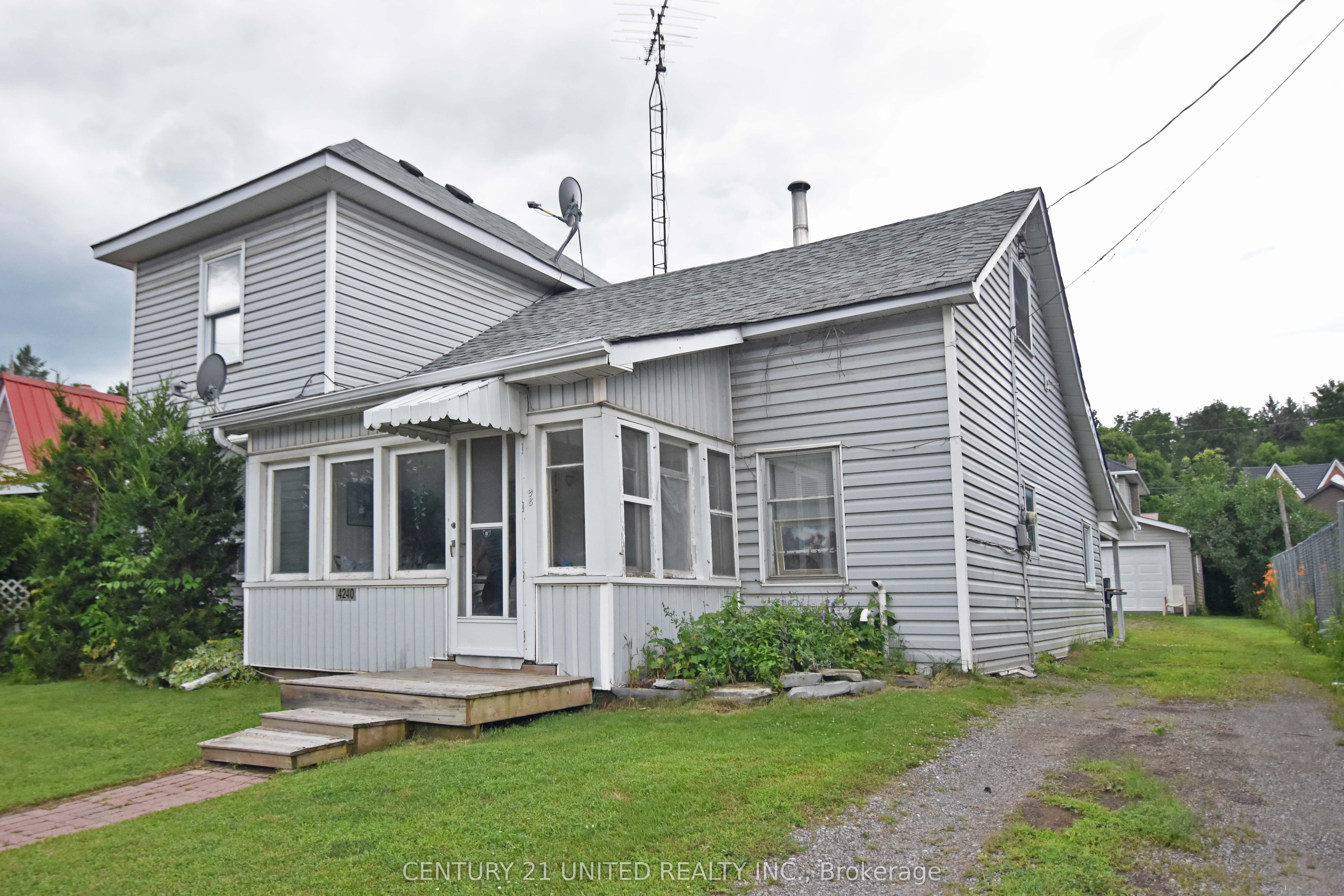 4240 Hwy 7 N/a Property Photo 1