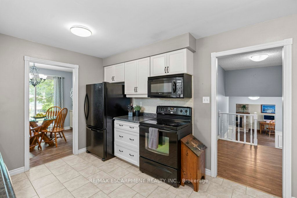 44 Cedarland Drive Property Photo 17