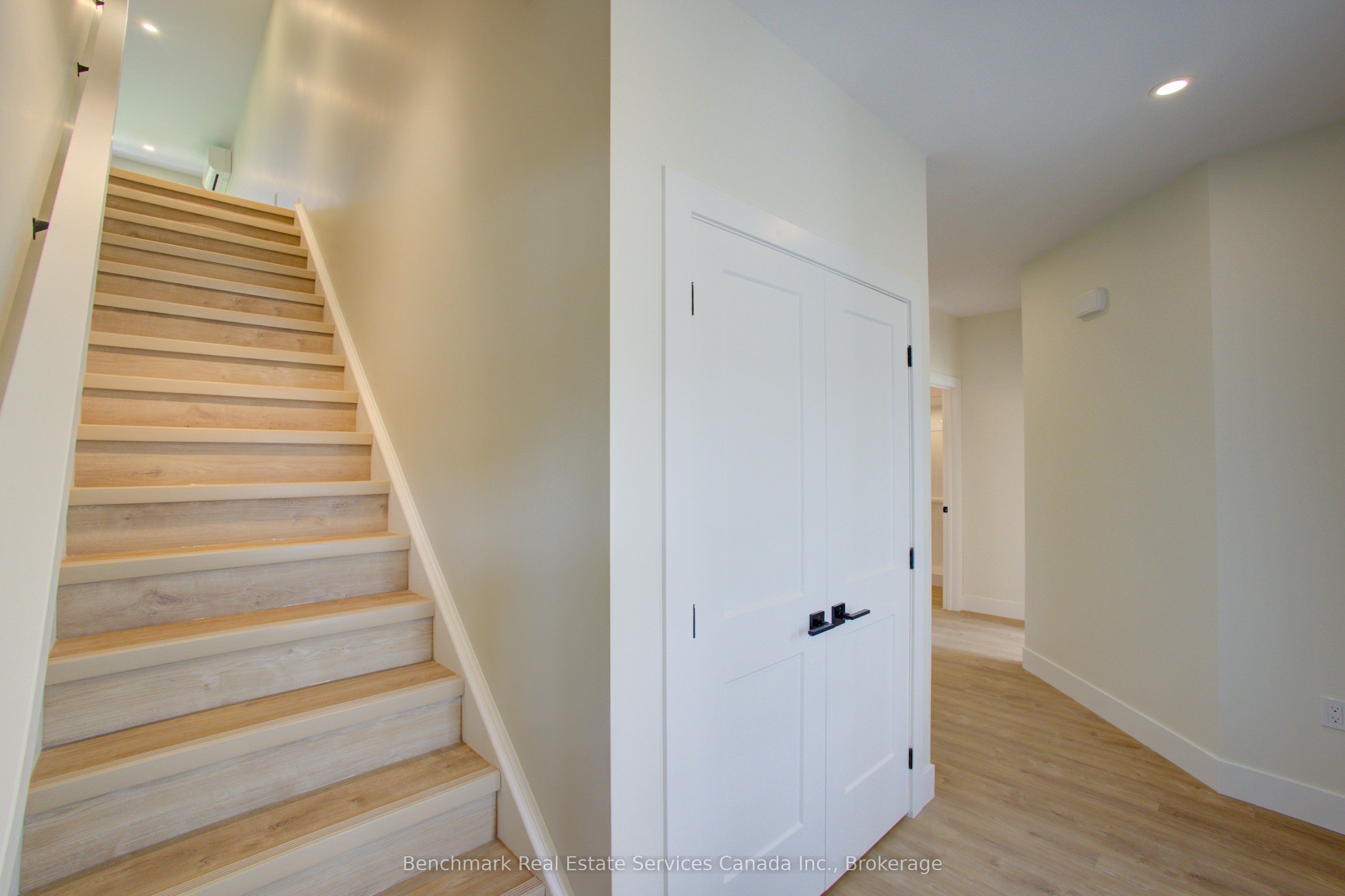 1182 Queen Street 66 Property Photo 6