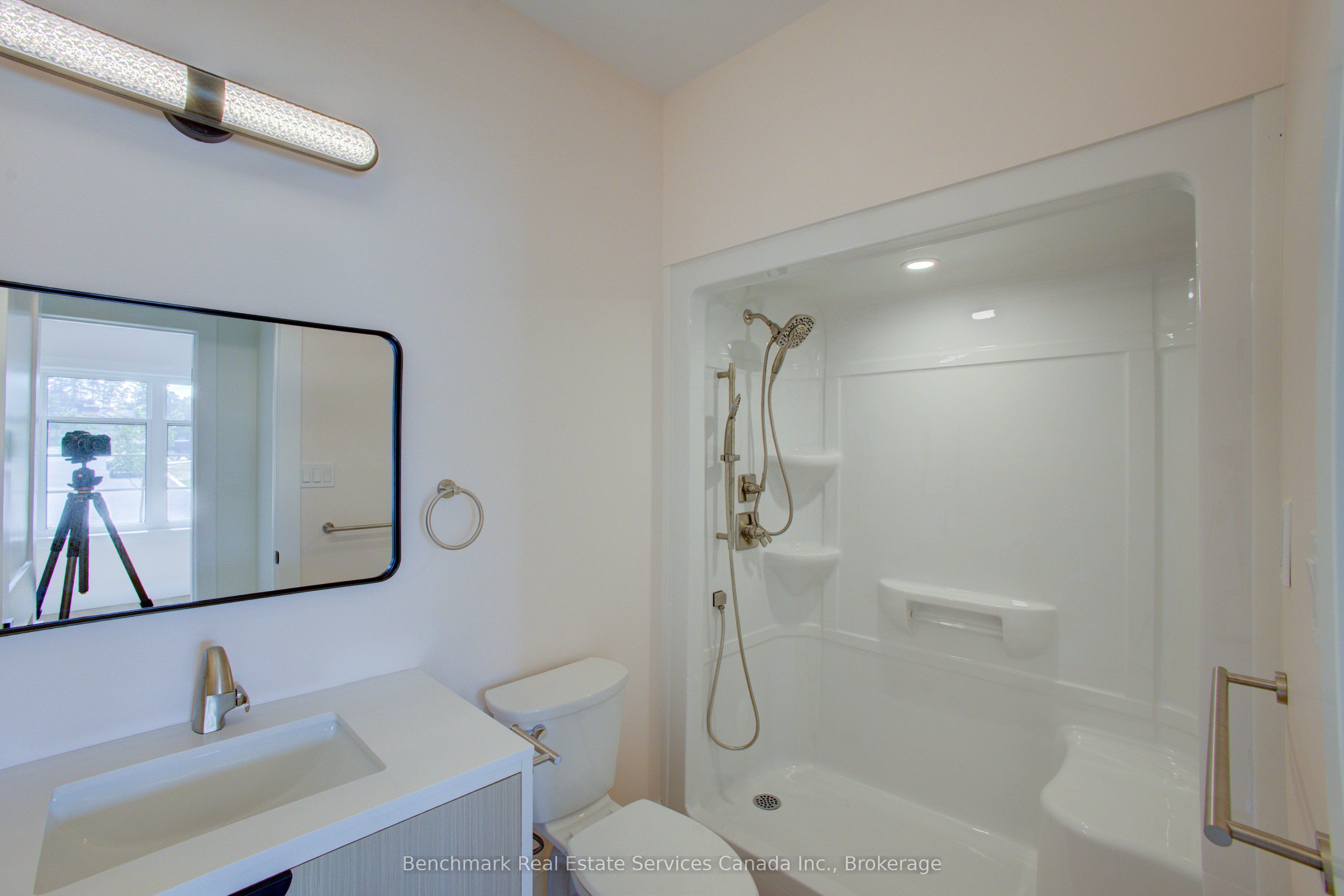 1182 Queen Street 66 Property Photo 10