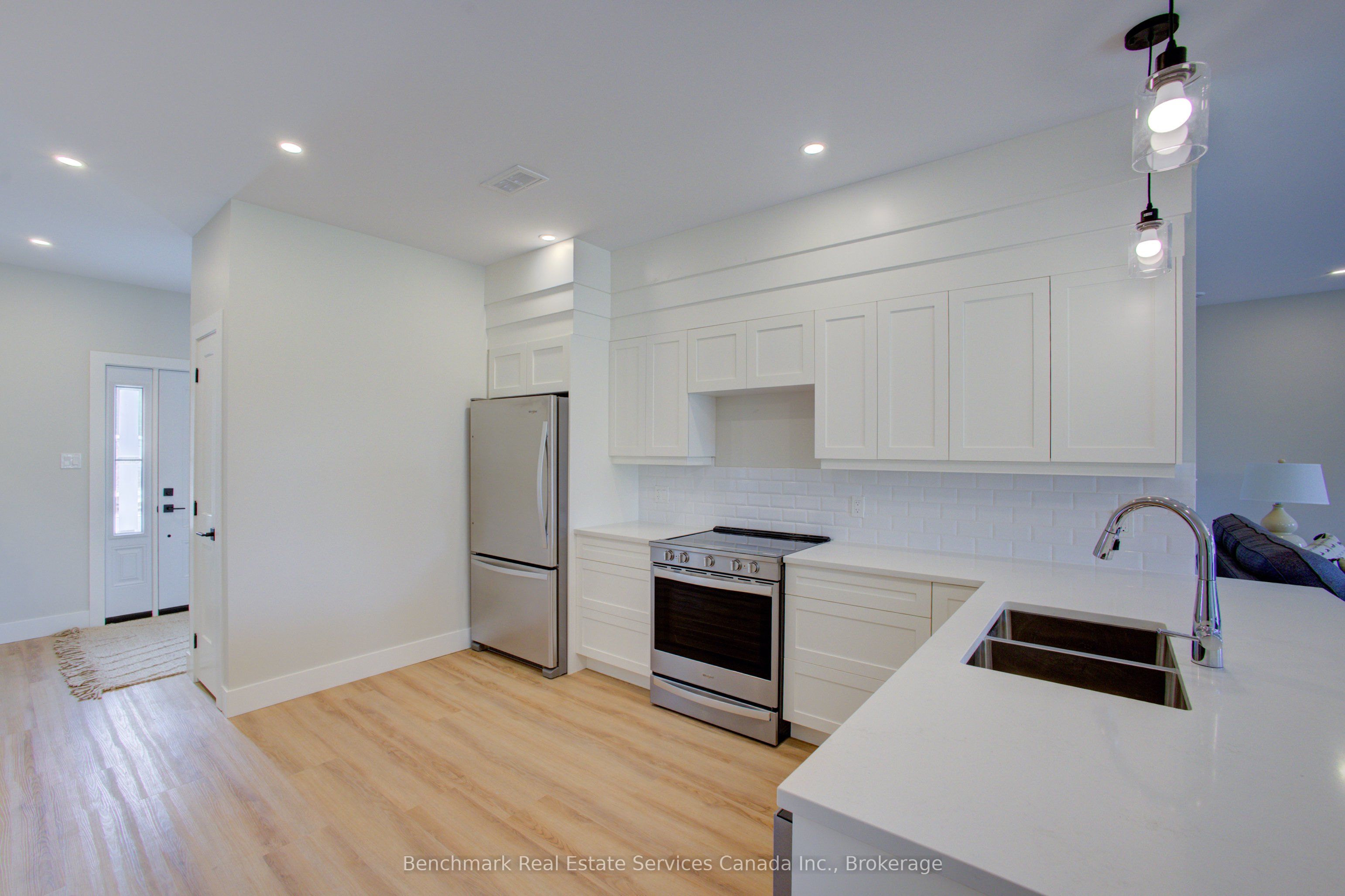 1182 Queen Street 38 Property Photo 15