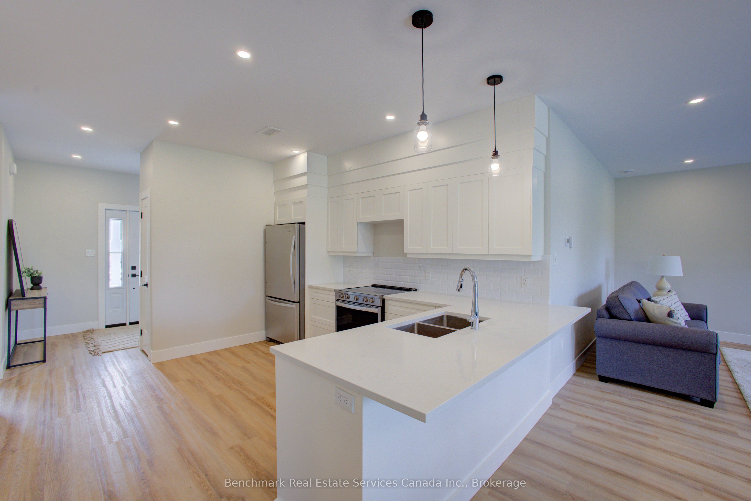 1182 Queen Street 38 Property Photo 16