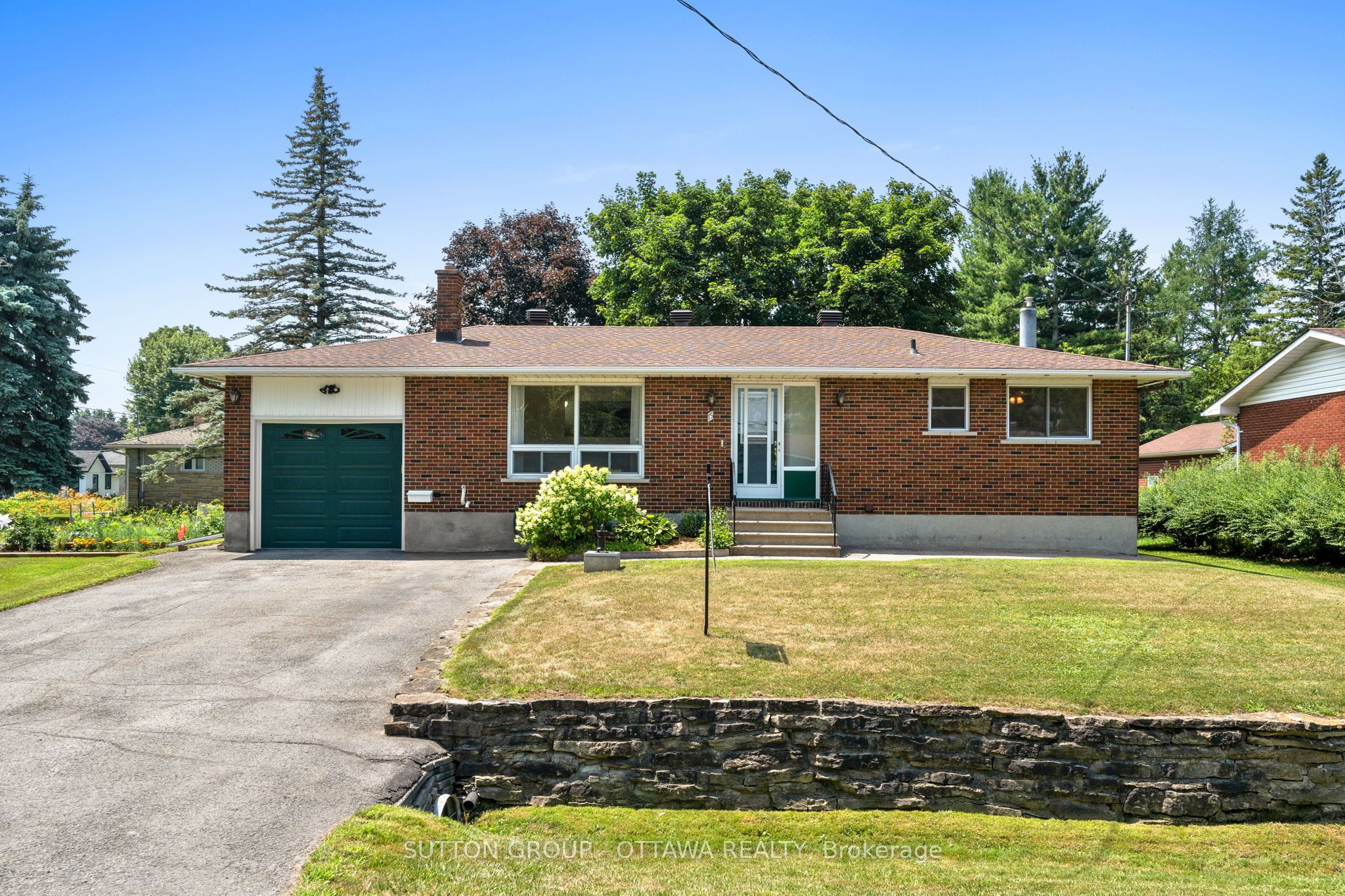 15 Lennox Street Property Photo 1