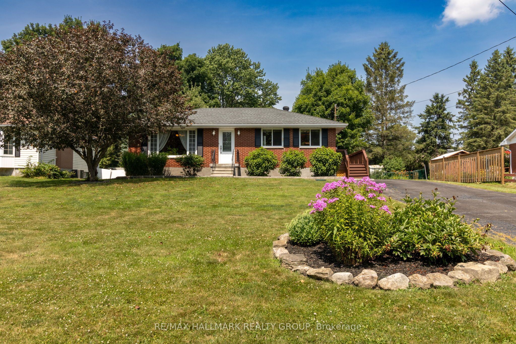 4442 Murray Rd Property Photo 1
