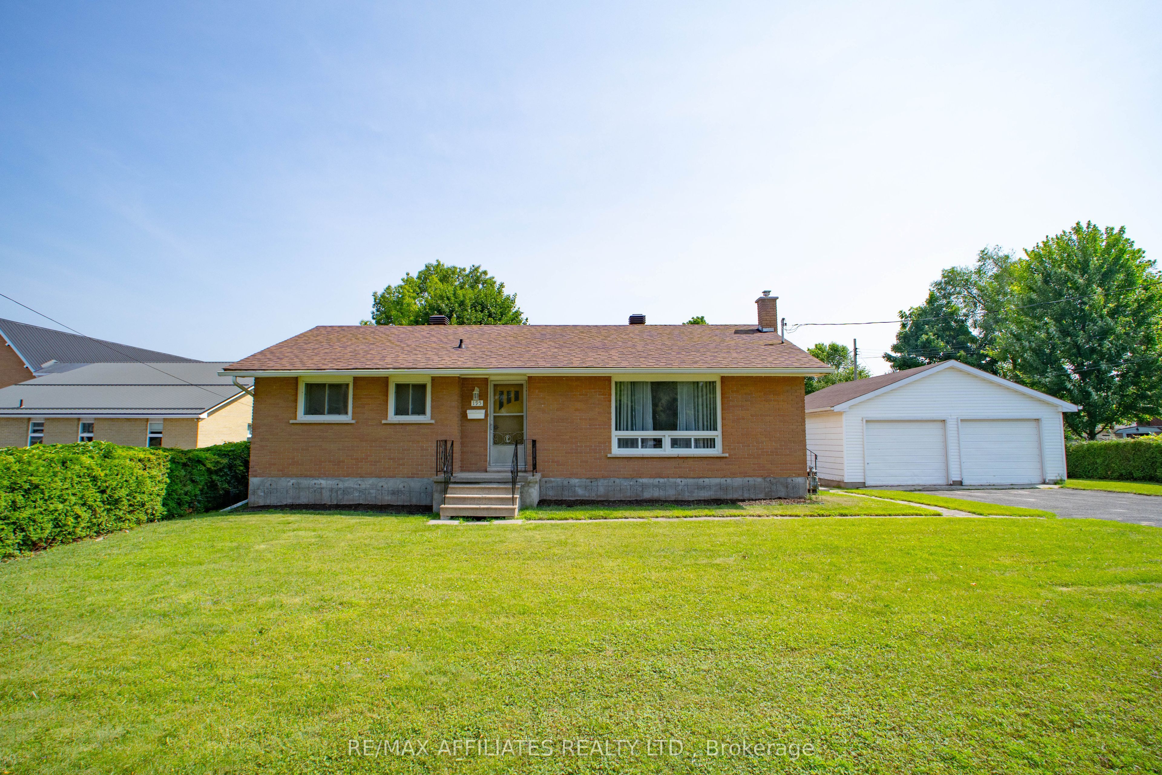 195 Isabella Street Property Photo 1