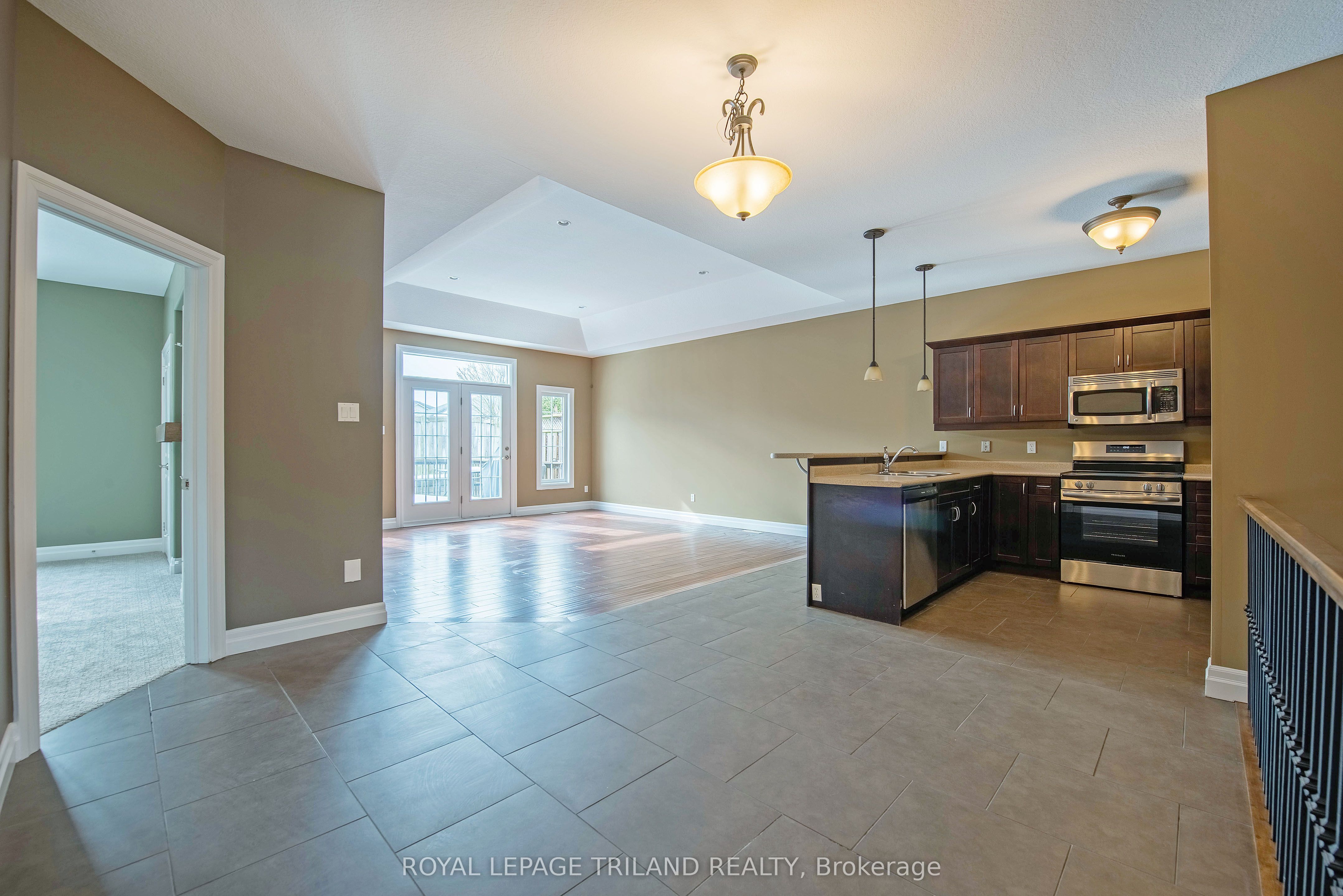 1571 Coronation Drive 9 Property Photo 10