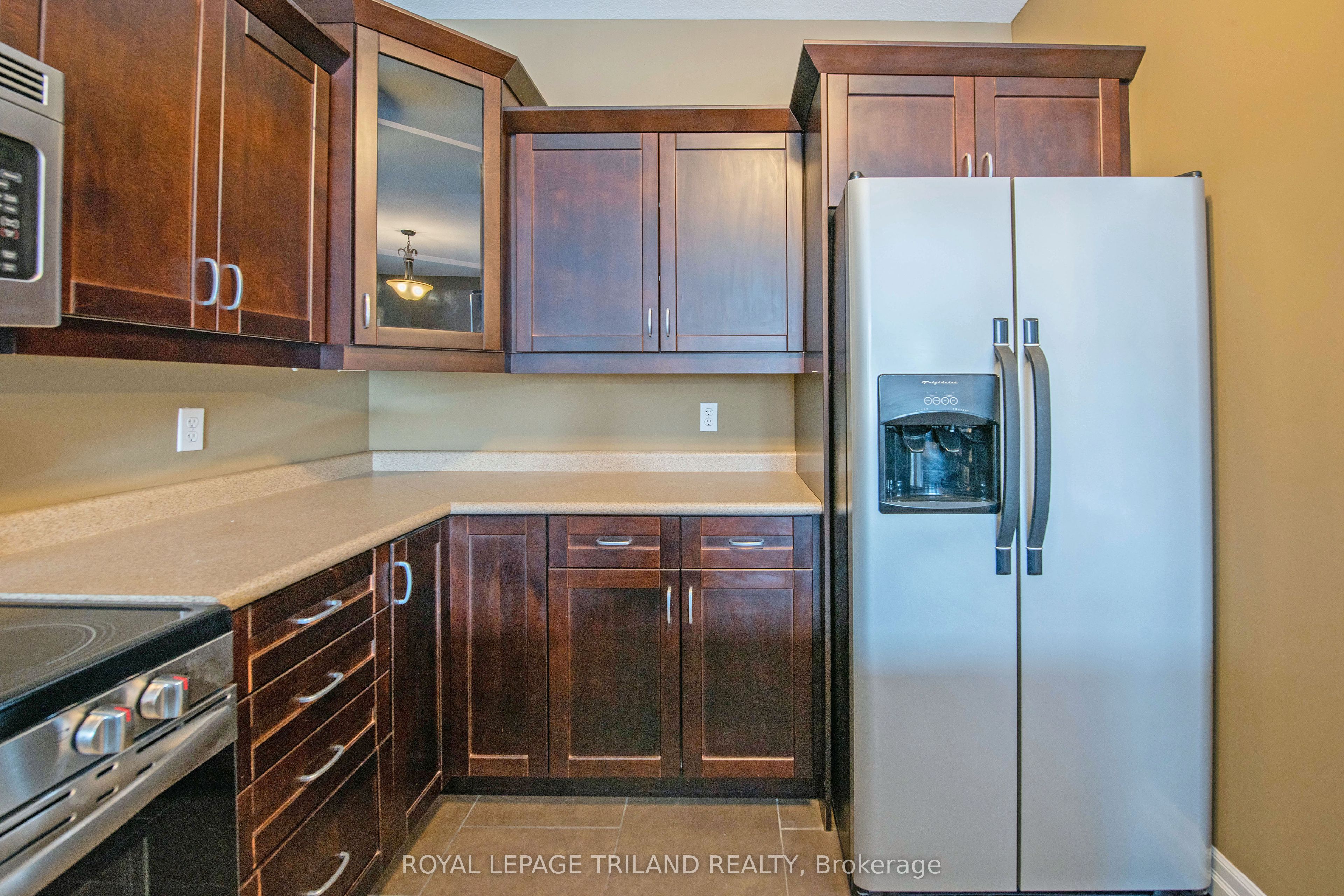 1571 Coronation Drive 9 Property Photo 16