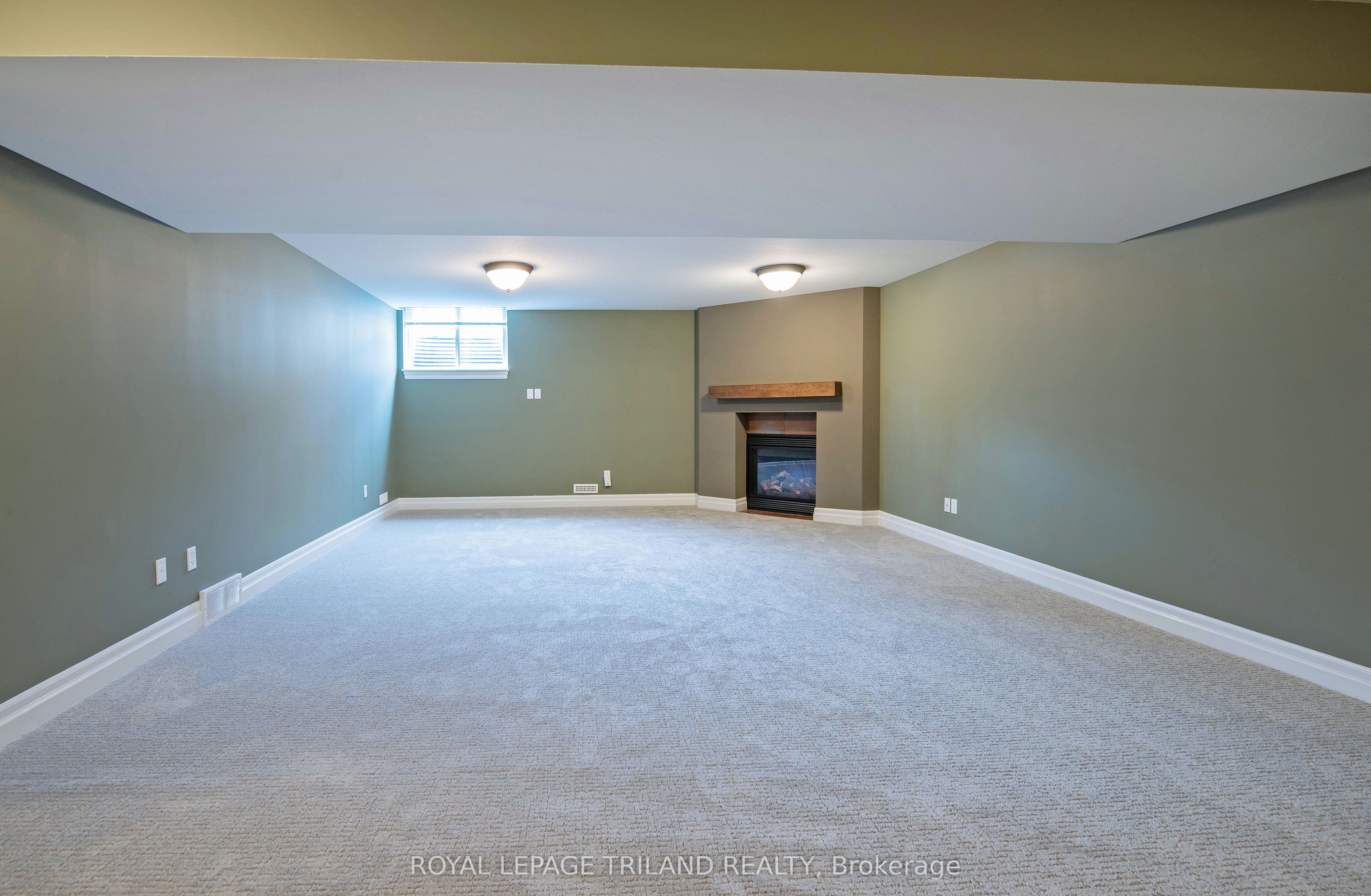 1571 Coronation Drive 9 Property Photo 29