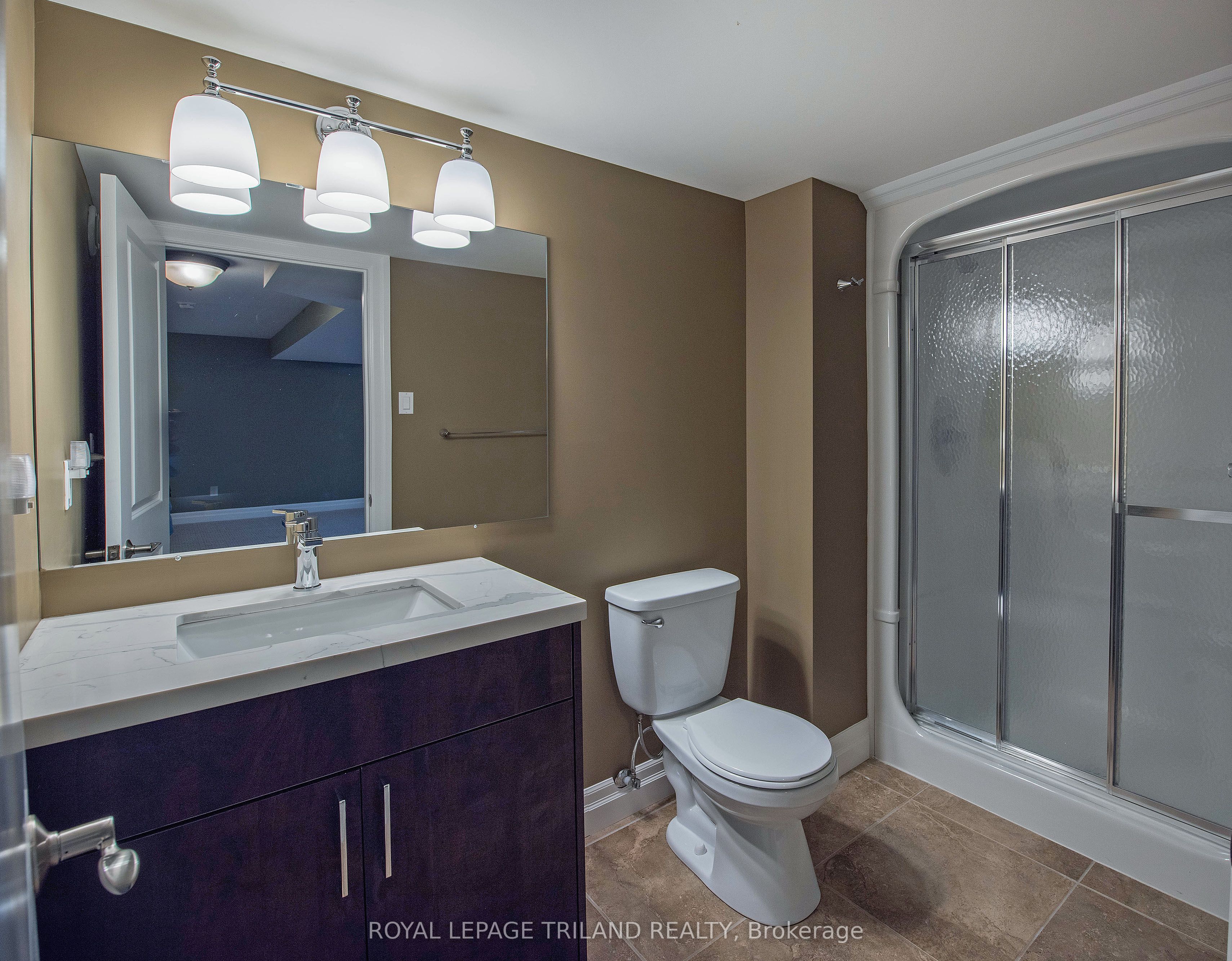 1571 Coronation Drive 9 Property Photo 37