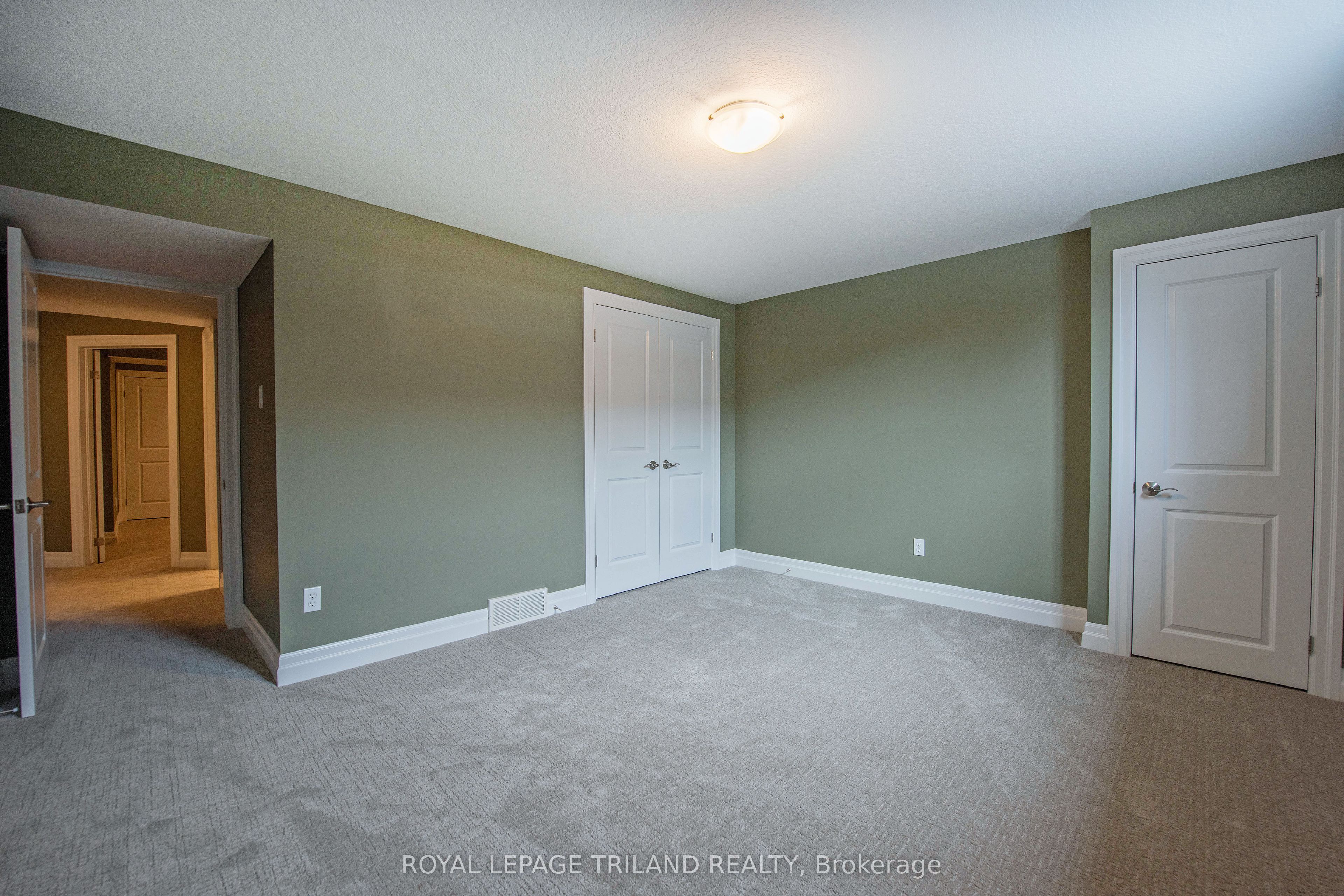 1571 Coronation Drive 9 Property Photo 39