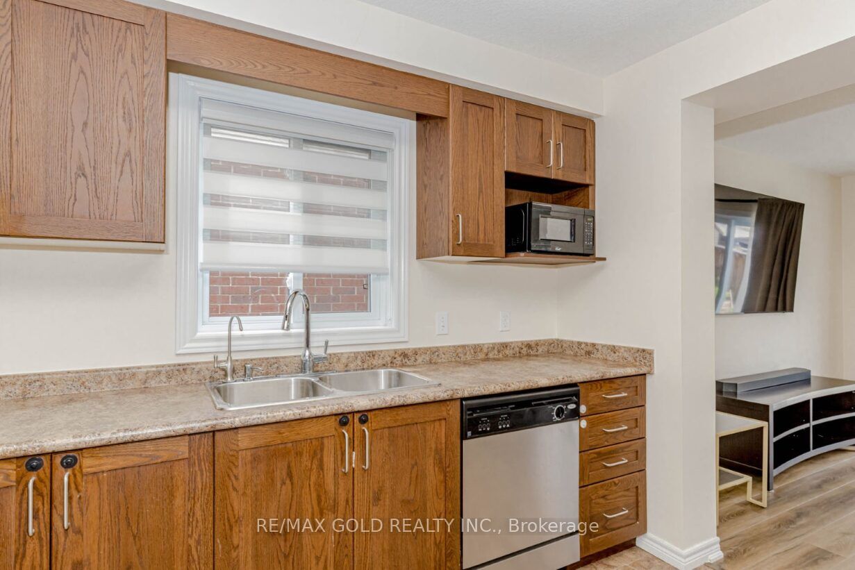 47 Hinrichs Crescent Property Photo 13