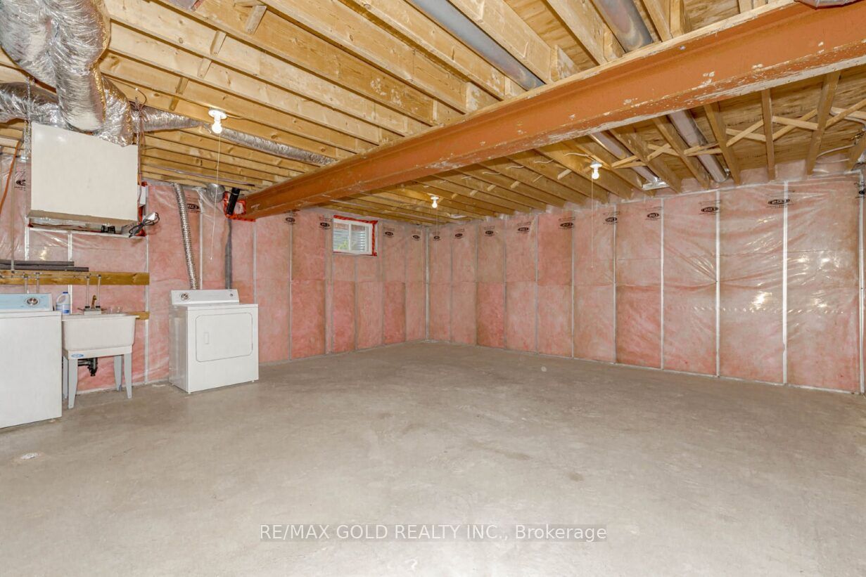 47 Hinrichs Crescent Property Photo 42