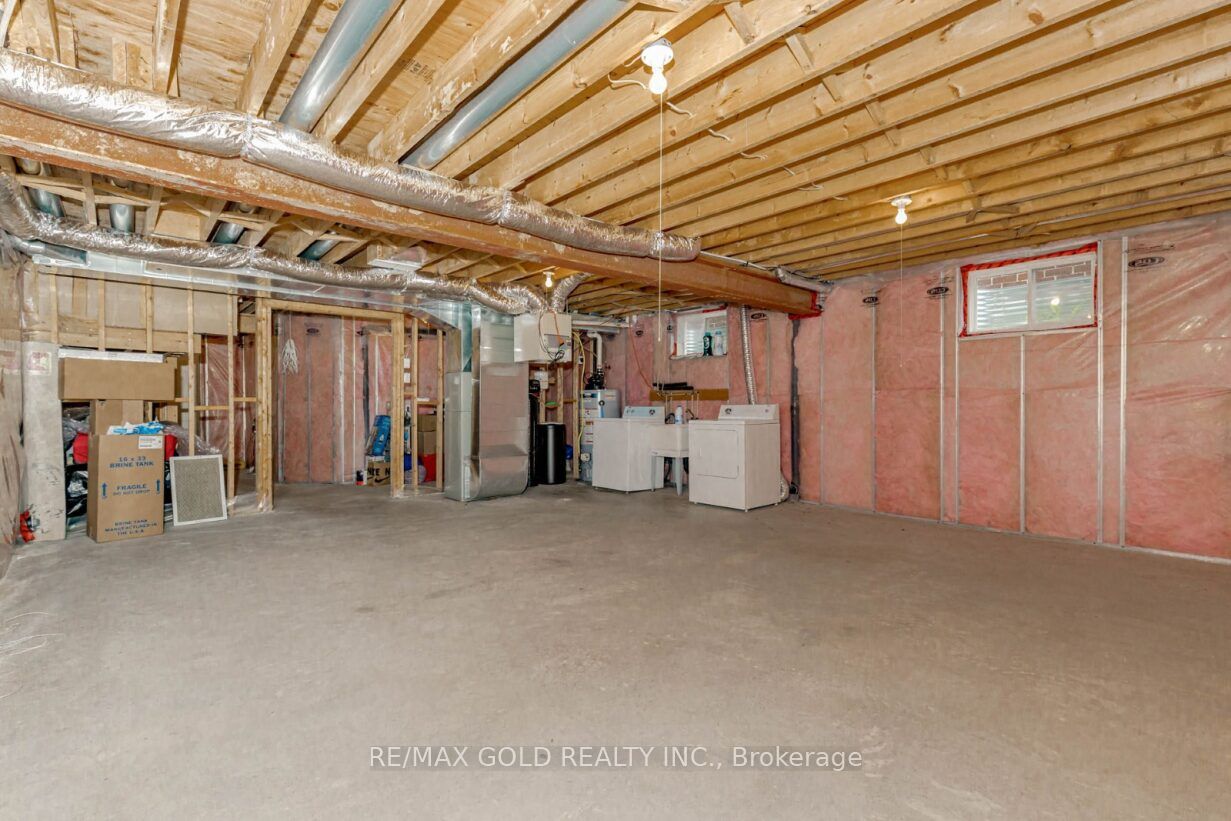 47 Hinrichs Crescent Property Photo 43