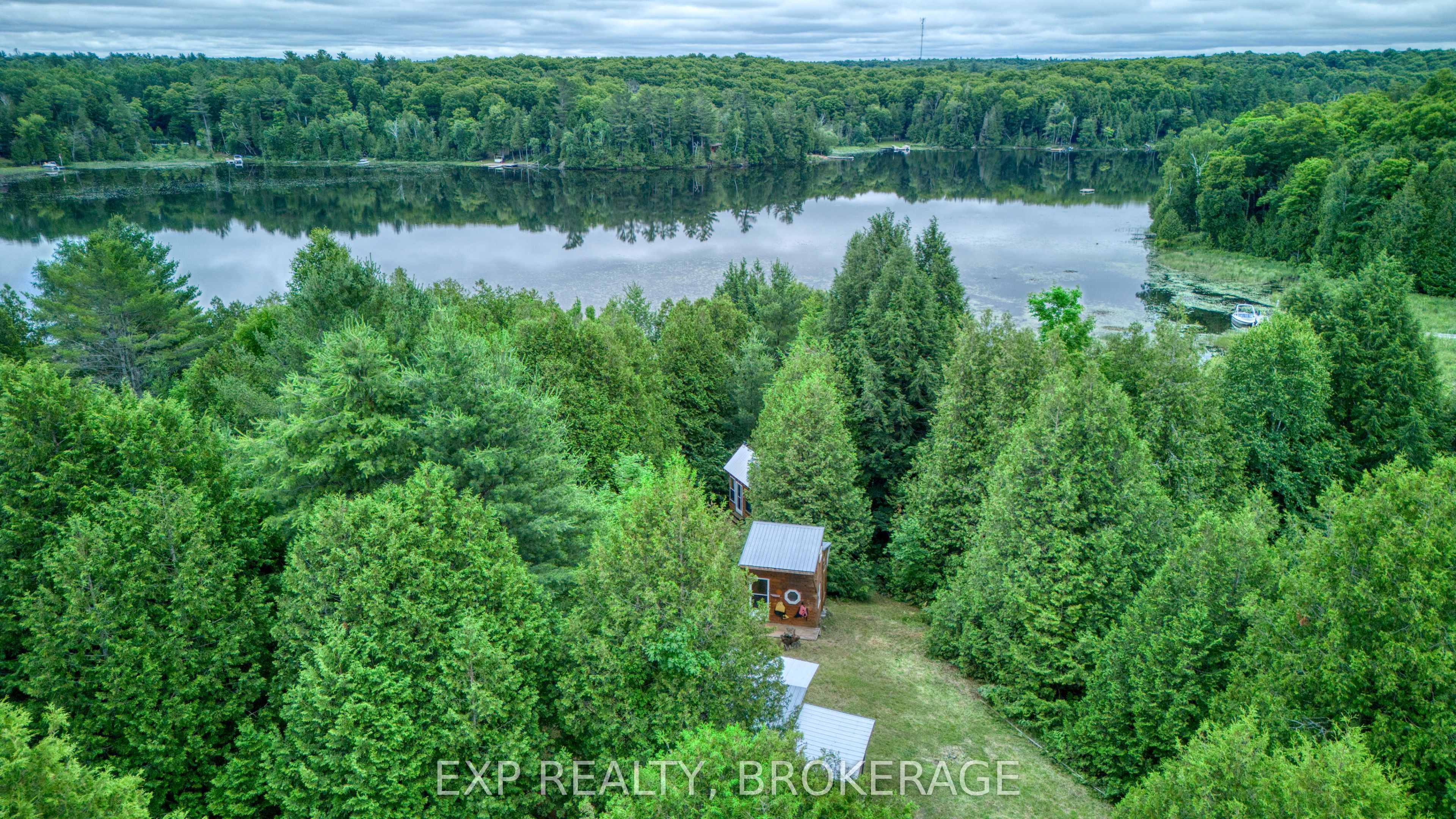 1129 Farm Lake Ln Property Photo 1