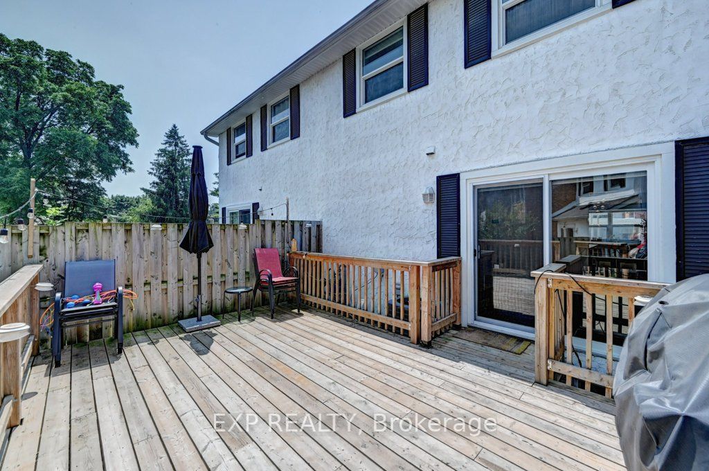 407 Keats Way 3 Property Photo 29