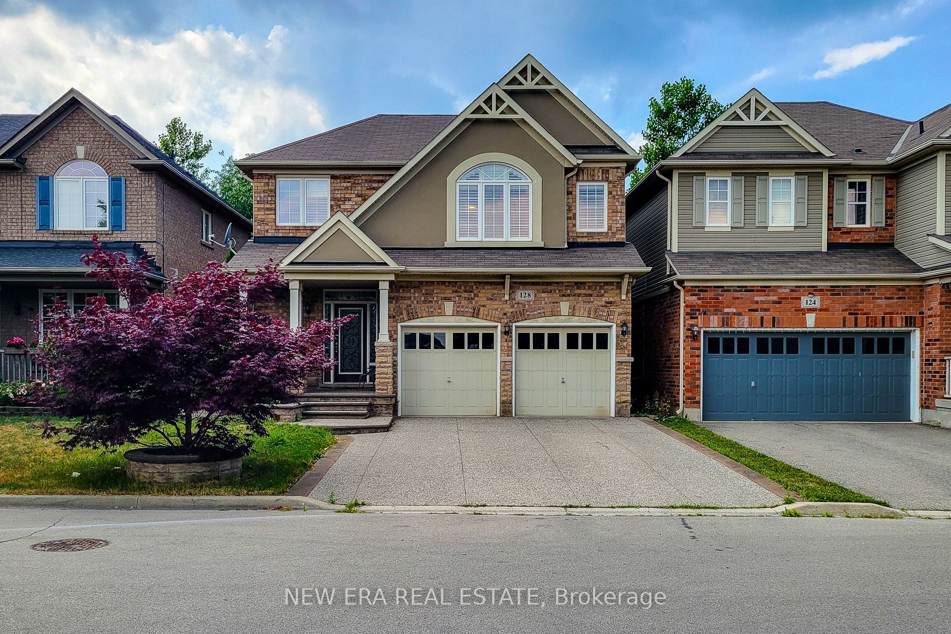128 Montreal Circle Property Photo 1