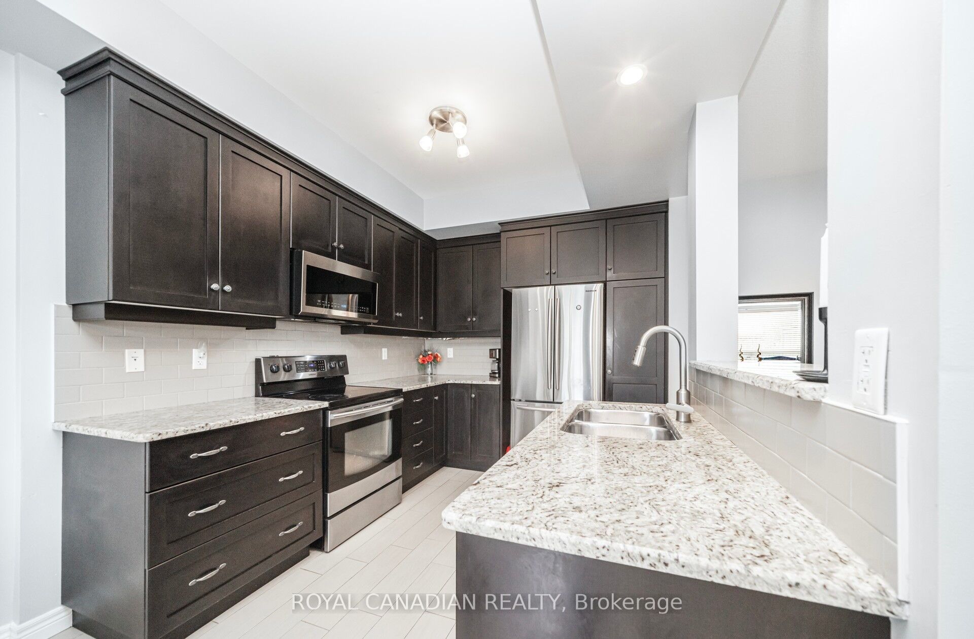 40 Dartmouth Gate 14 Property Photo 16