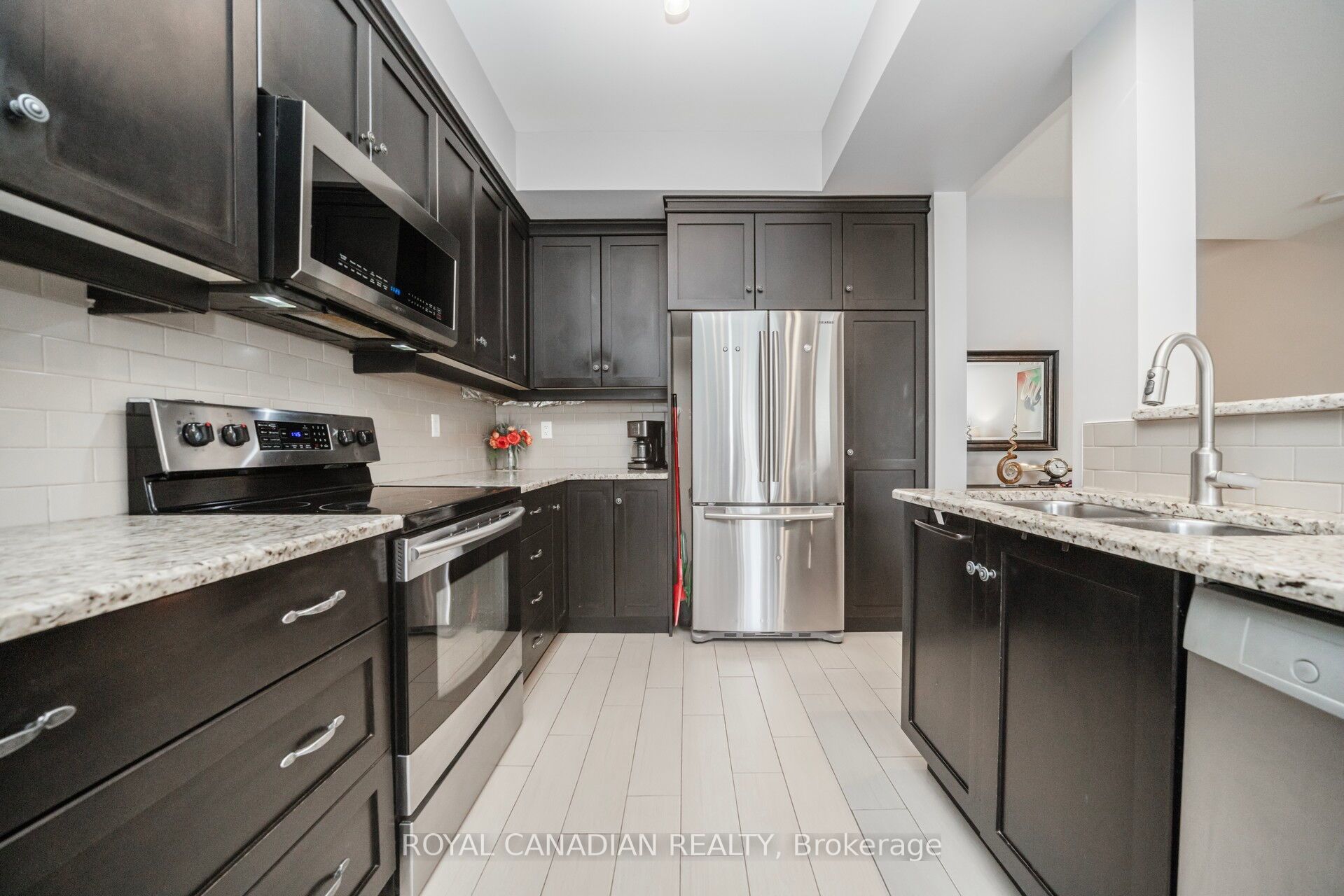 40 Dartmouth Gate 14 Property Photo 17