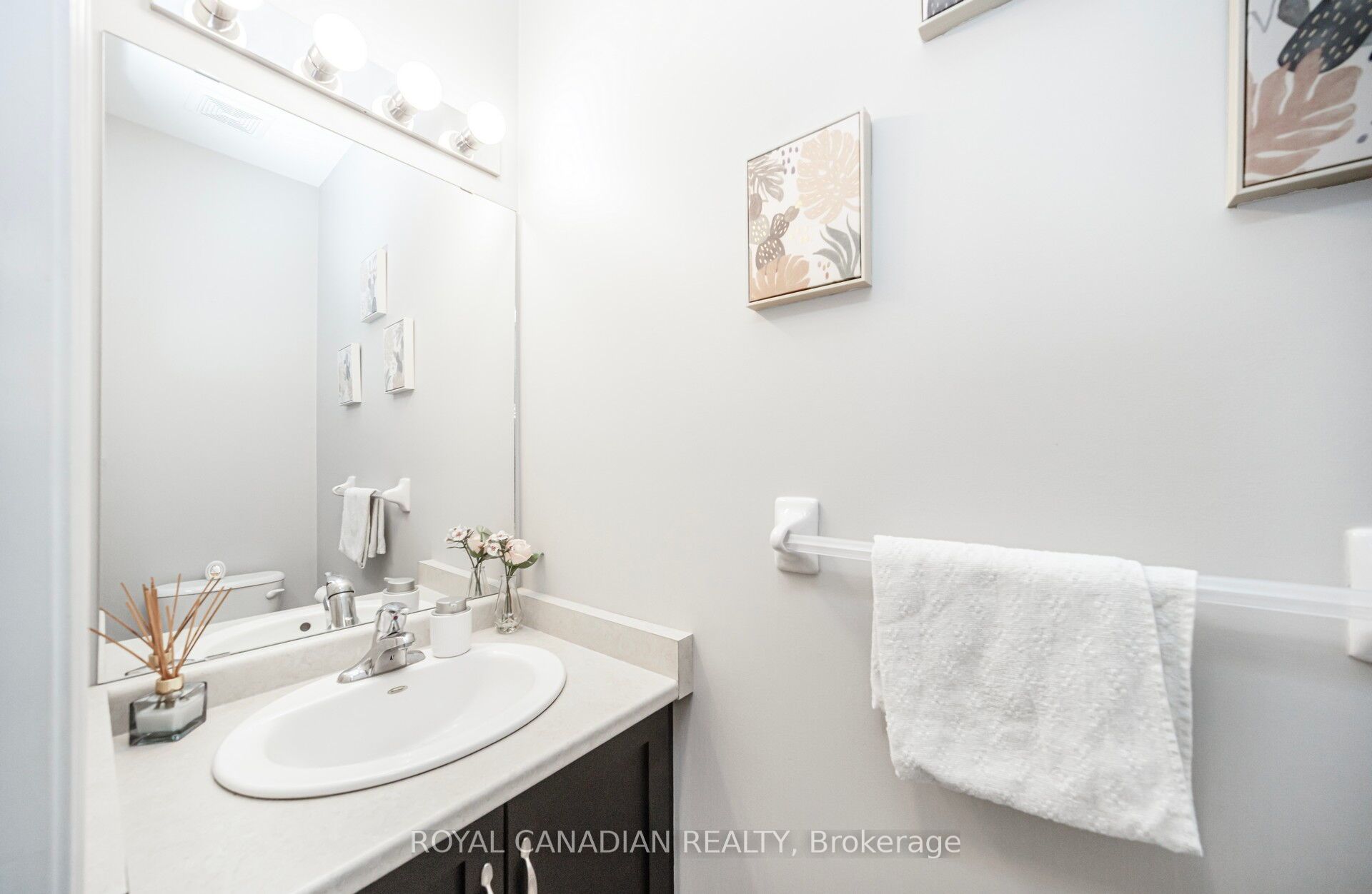 40 Dartmouth Gate 14 Property Photo 21