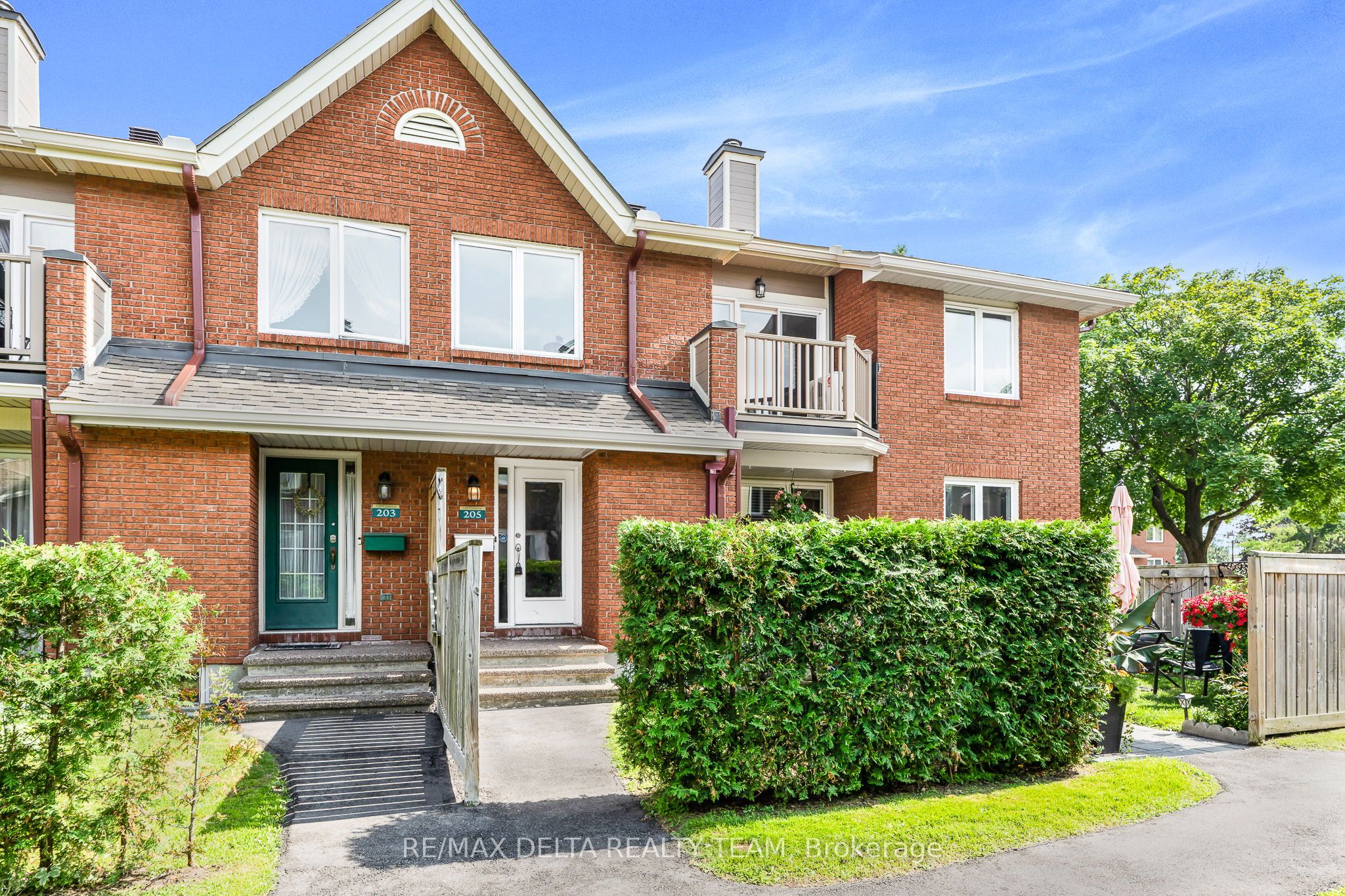 520 Canteval Ter Property Photo 1