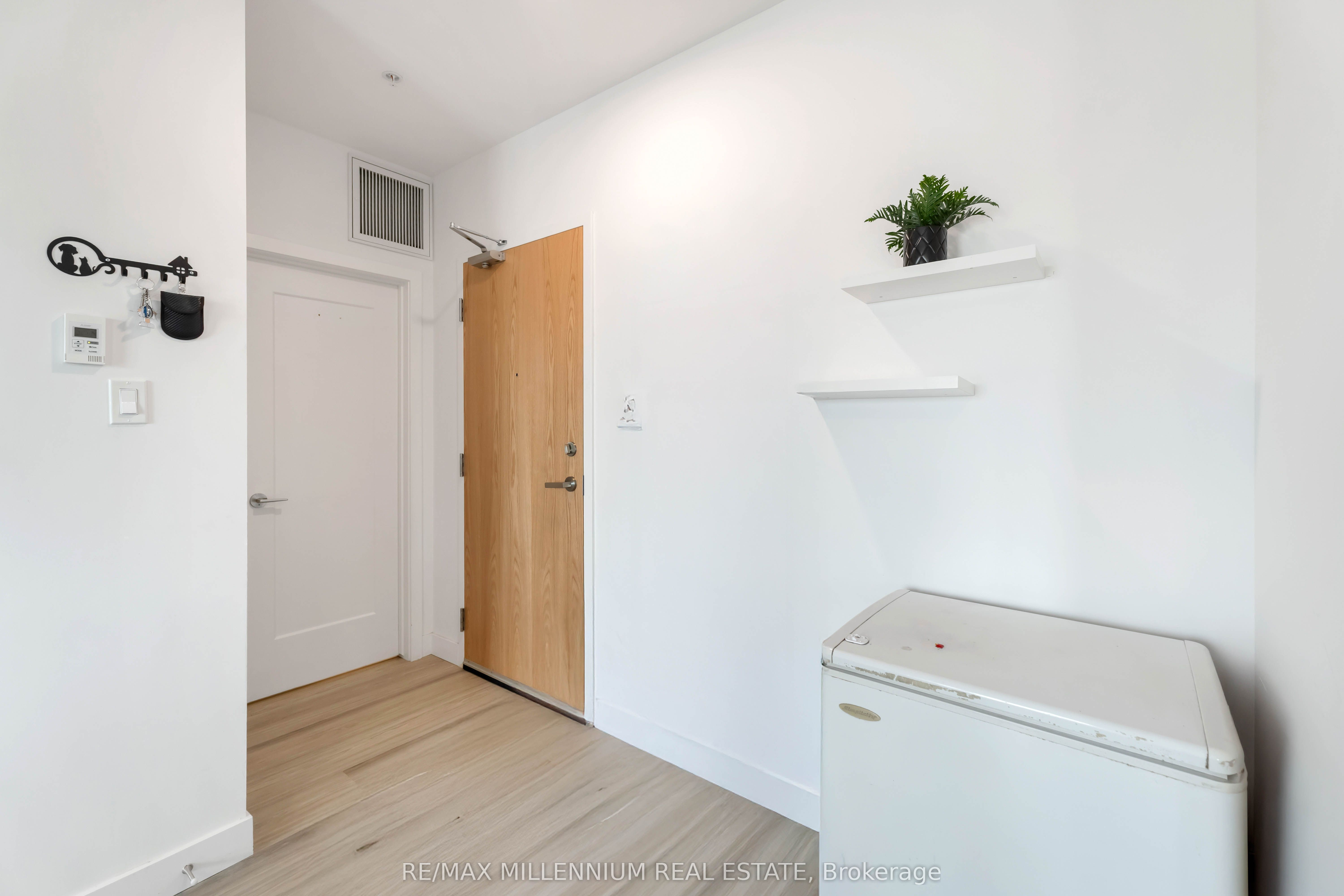 408 Dundas Street S 306 Property Photo 9