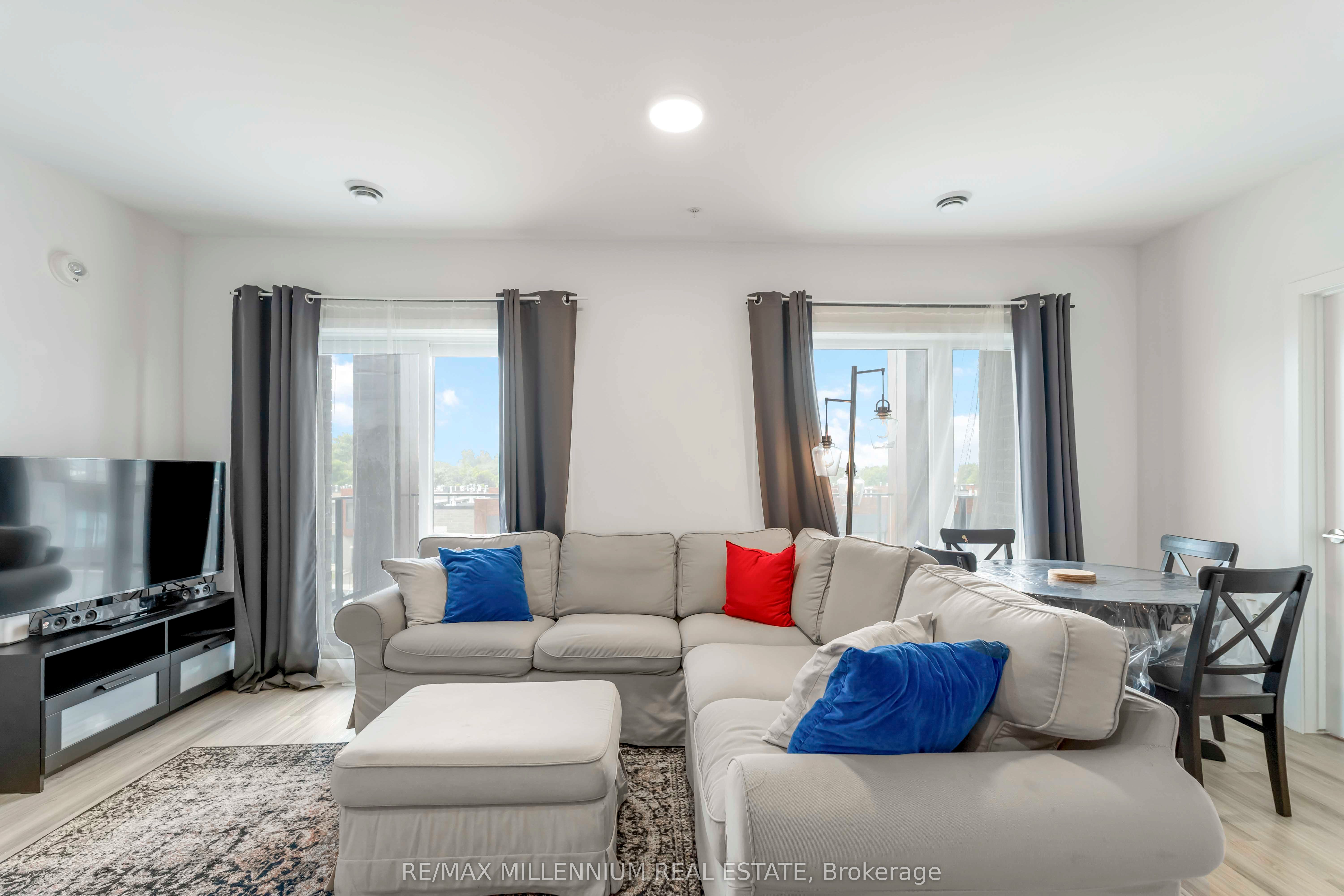 408 Dundas Street S 306 Property Photo 13