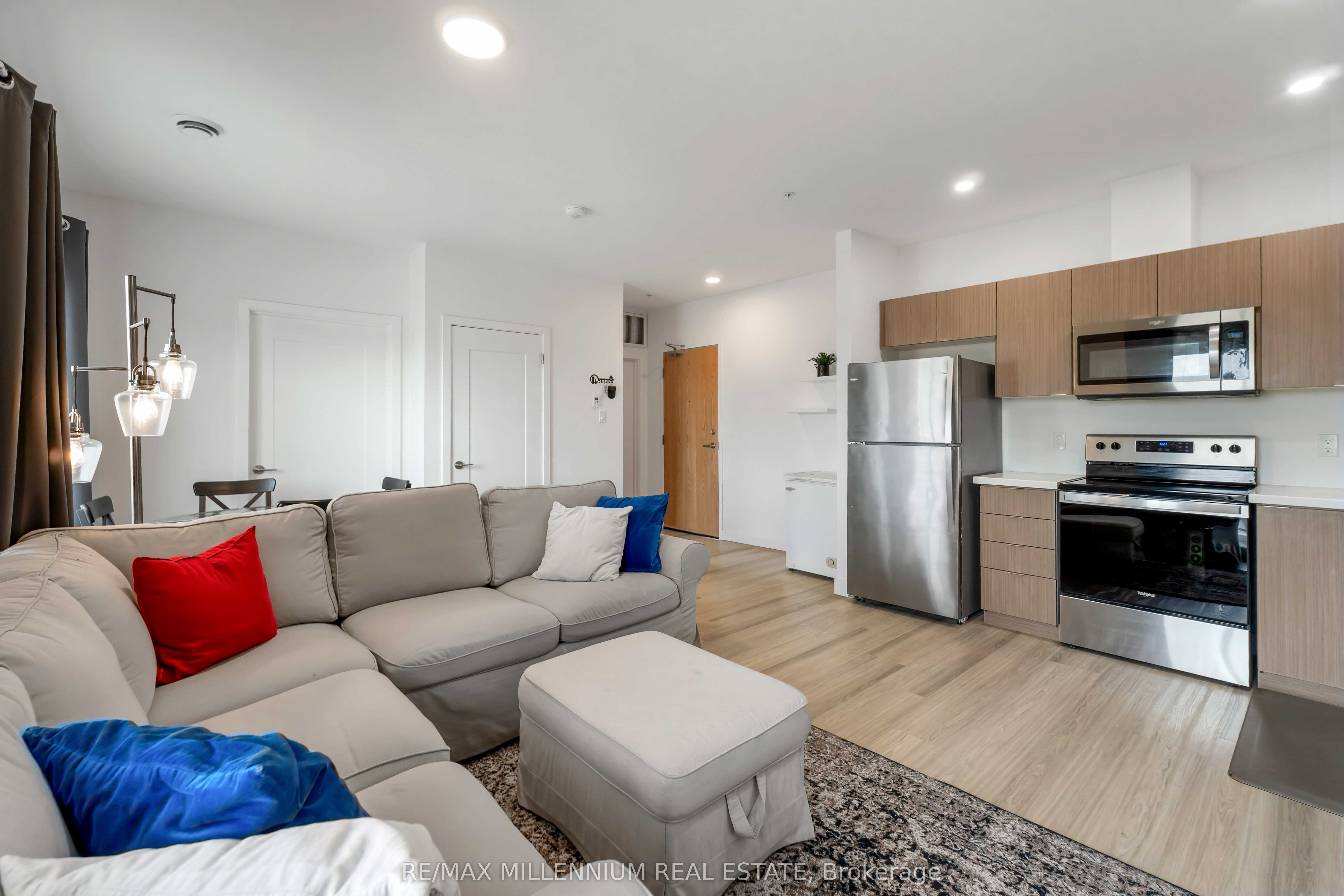 408 Dundas Street S 306 Property Photo 14