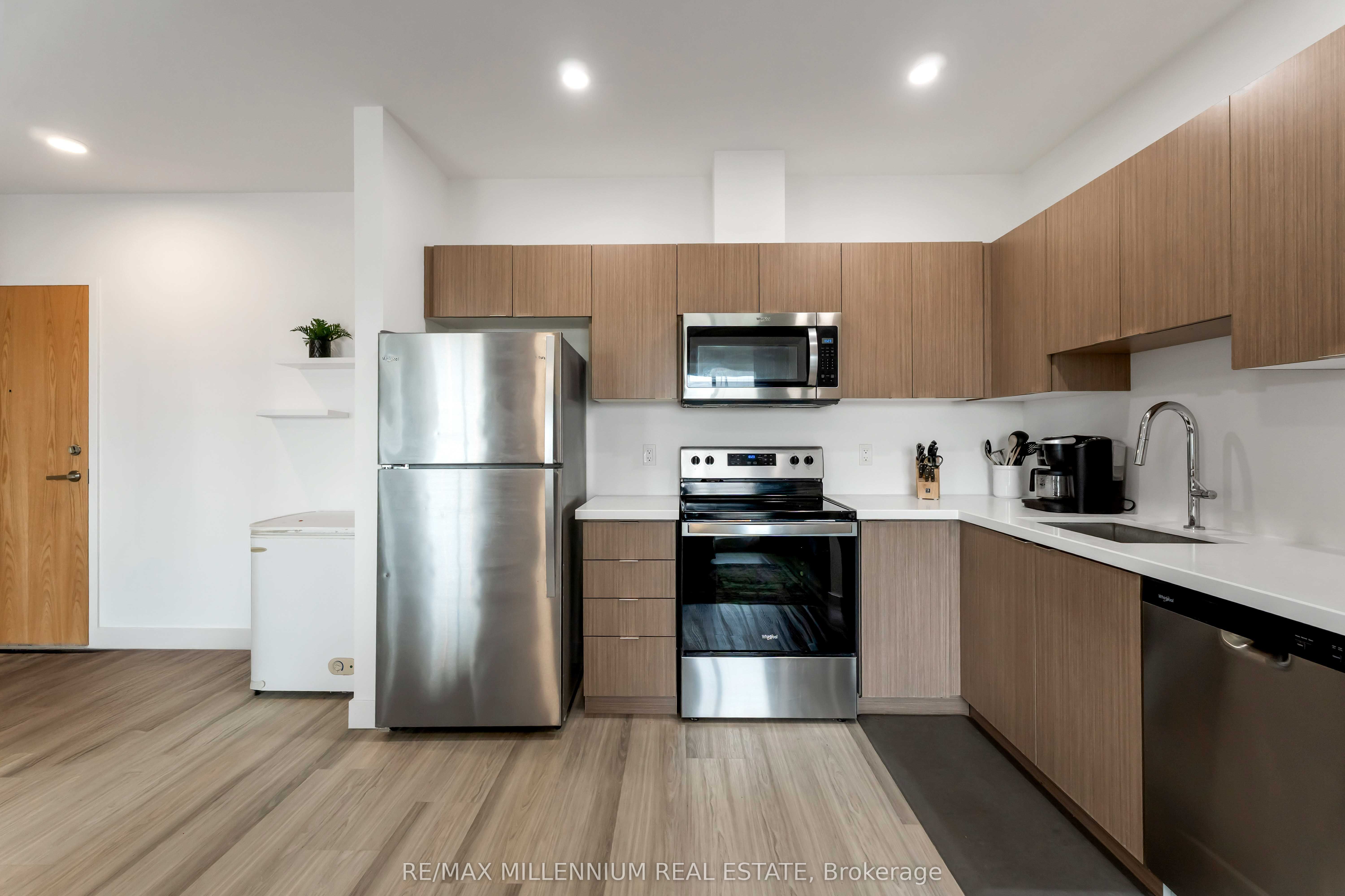 408 Dundas Street S 306 Property Photo 15