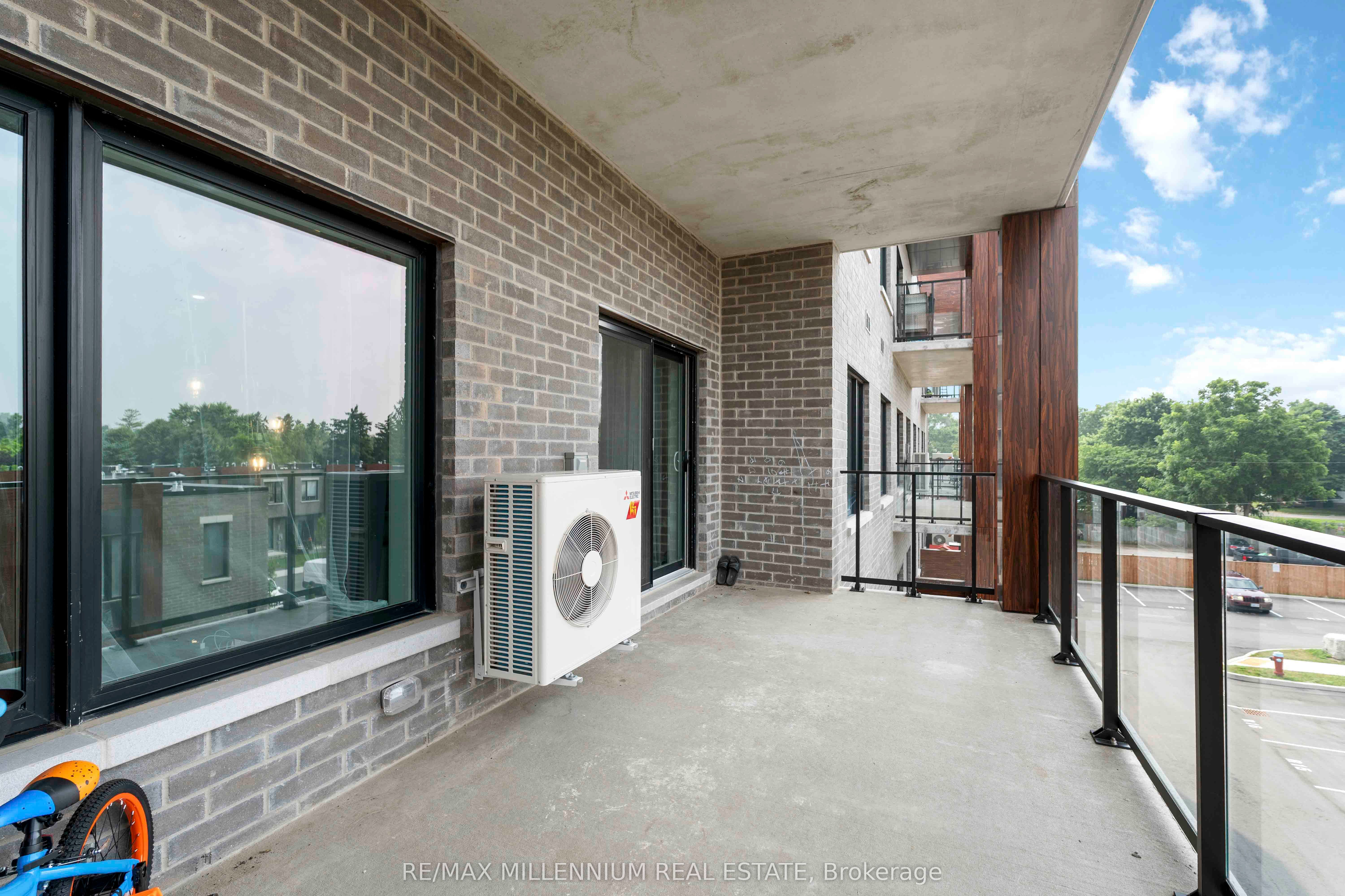 408 Dundas Street S 306 Property Photo 27