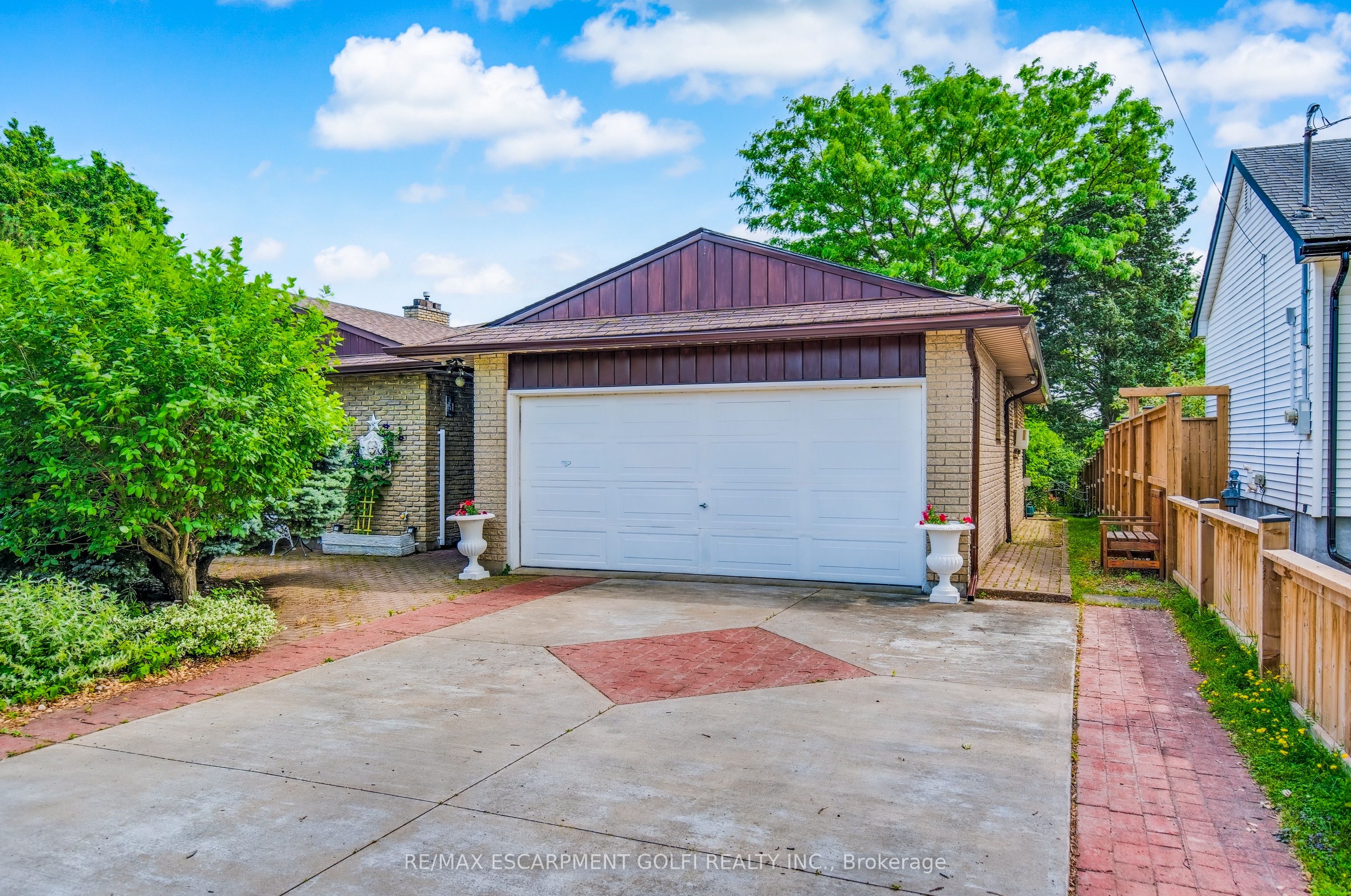 348 Barrick Road Property Photo 1