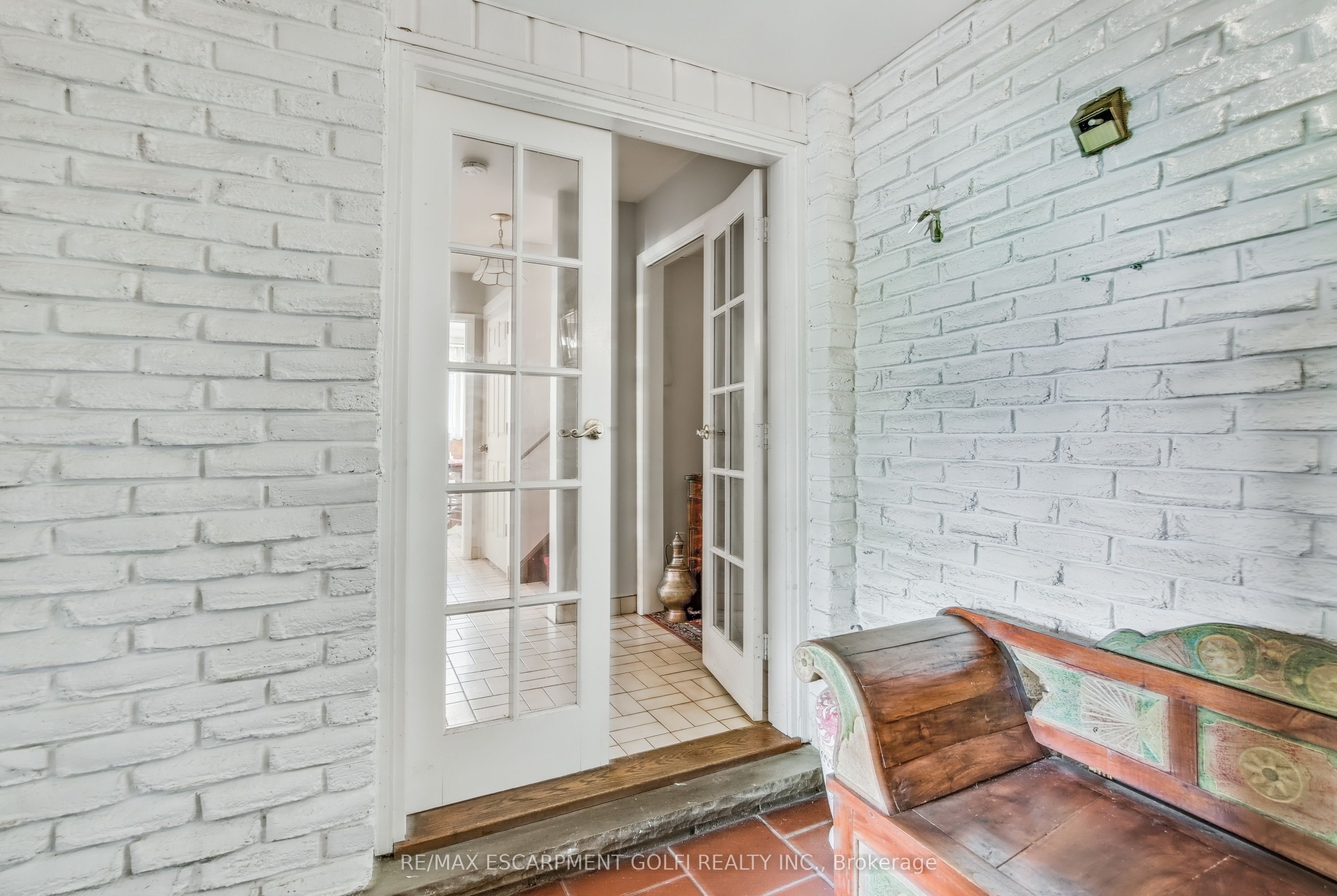 348 Barrick Road Property Photo 3