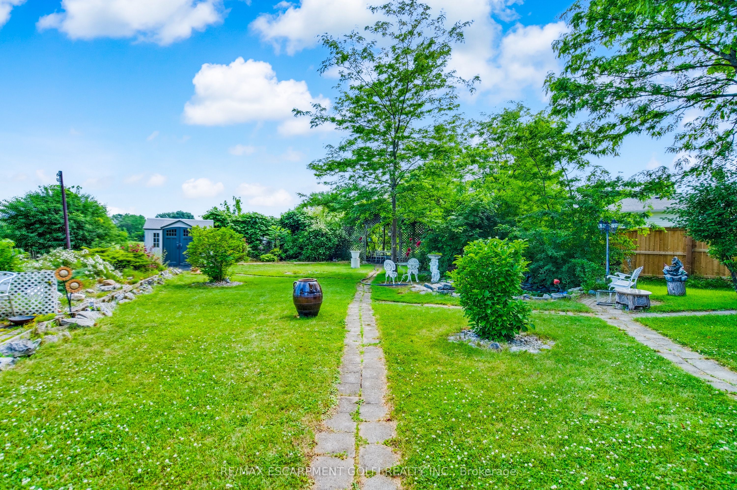 348 Barrick Road Property Photo 16